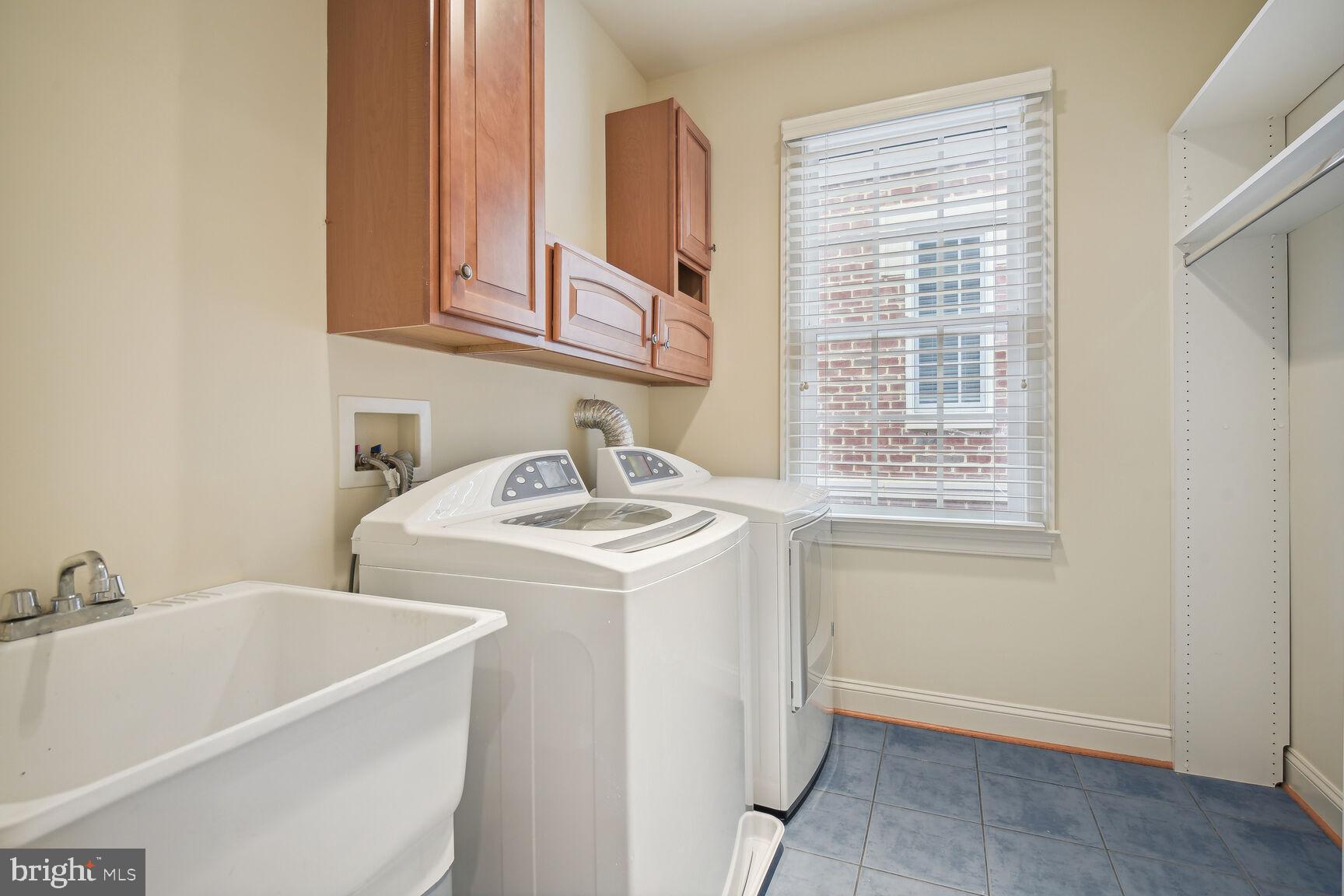 POTOMAC CREST - Residential