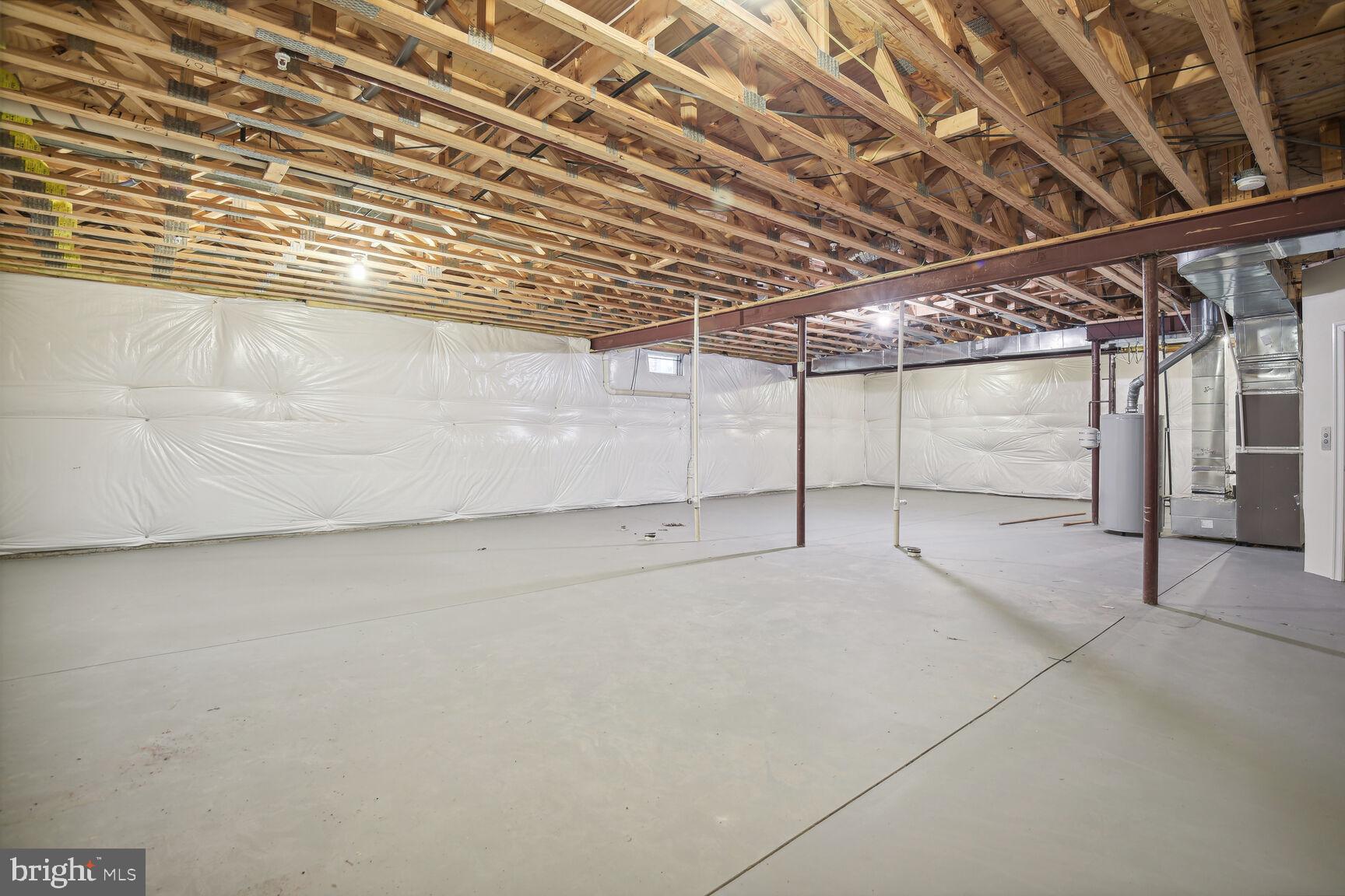 POTOMAC CREST - Residential