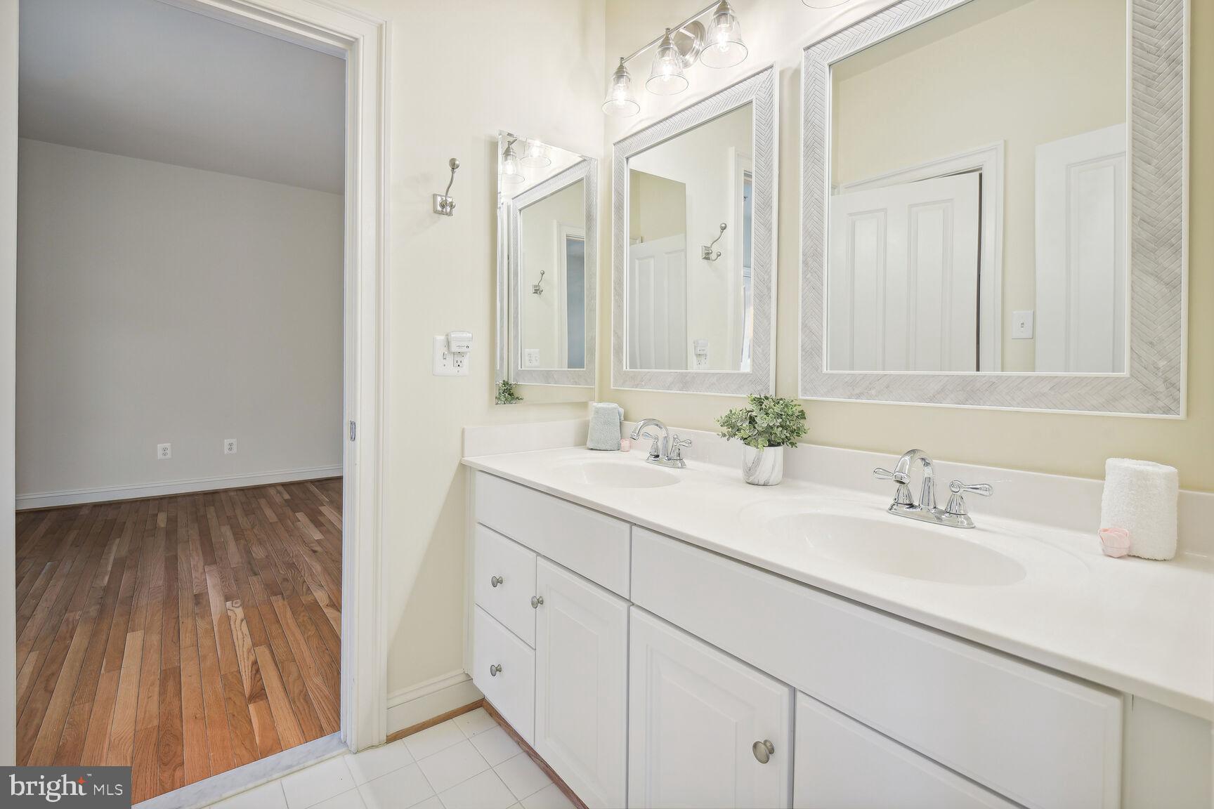 POTOMAC CREST - Residential