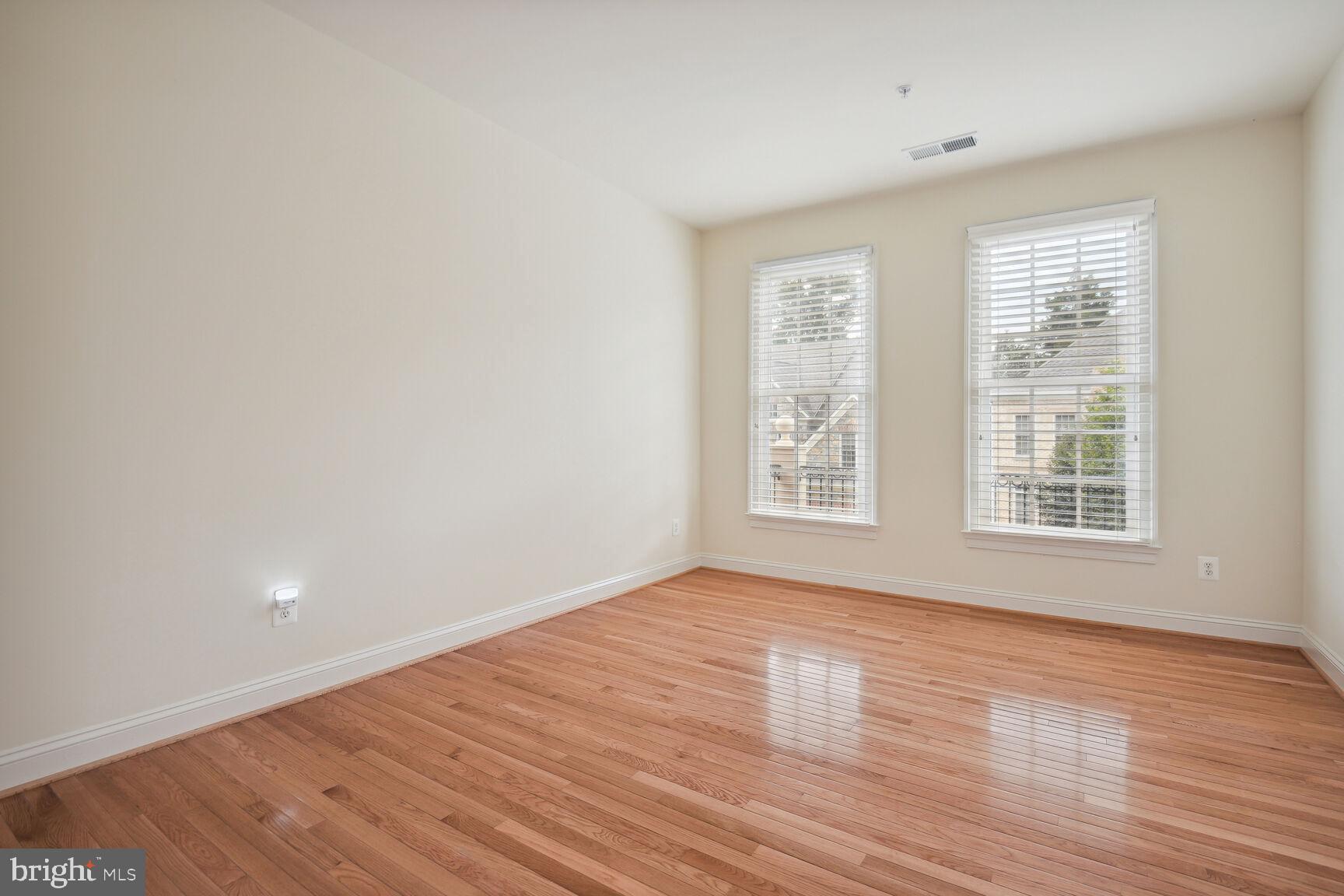 POTOMAC CREST - Residential