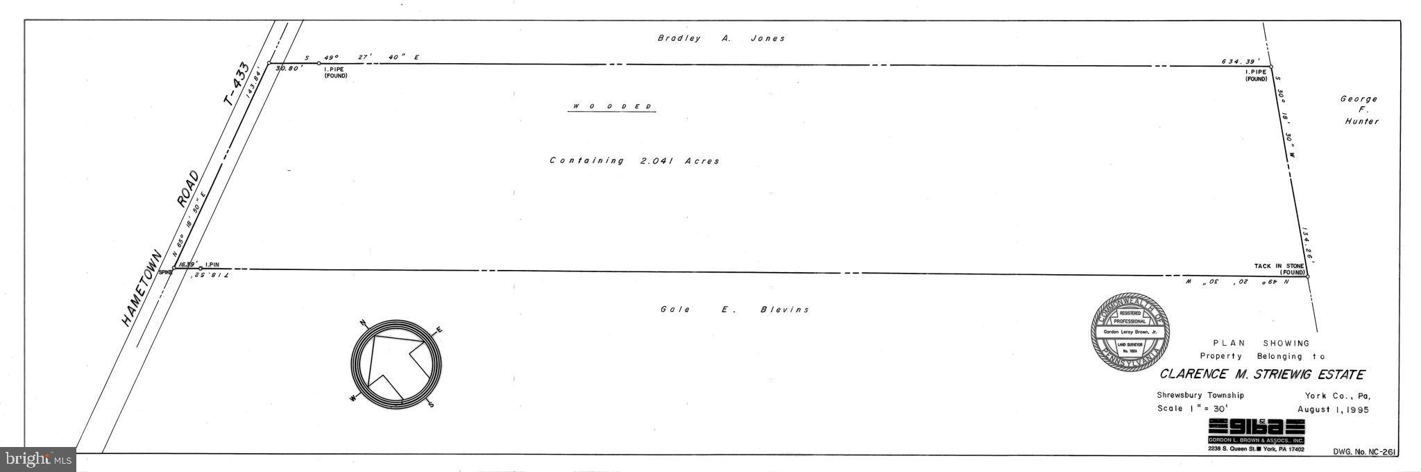 Main image without alt text