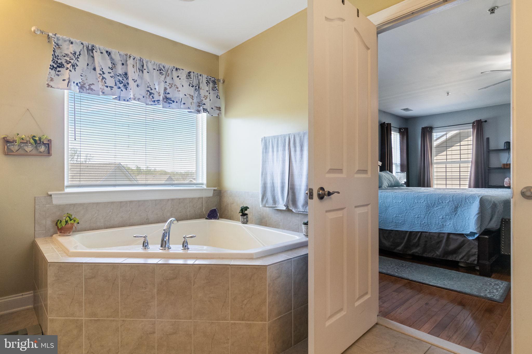 BROAD CREEK - Residential