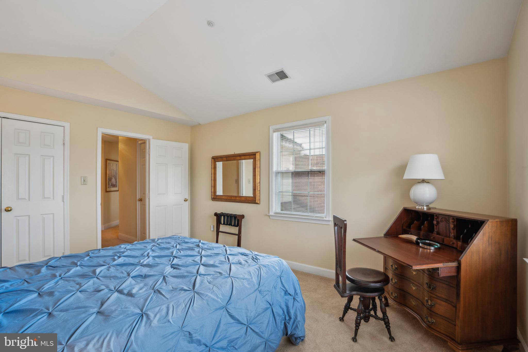 WOODMORE - Residential