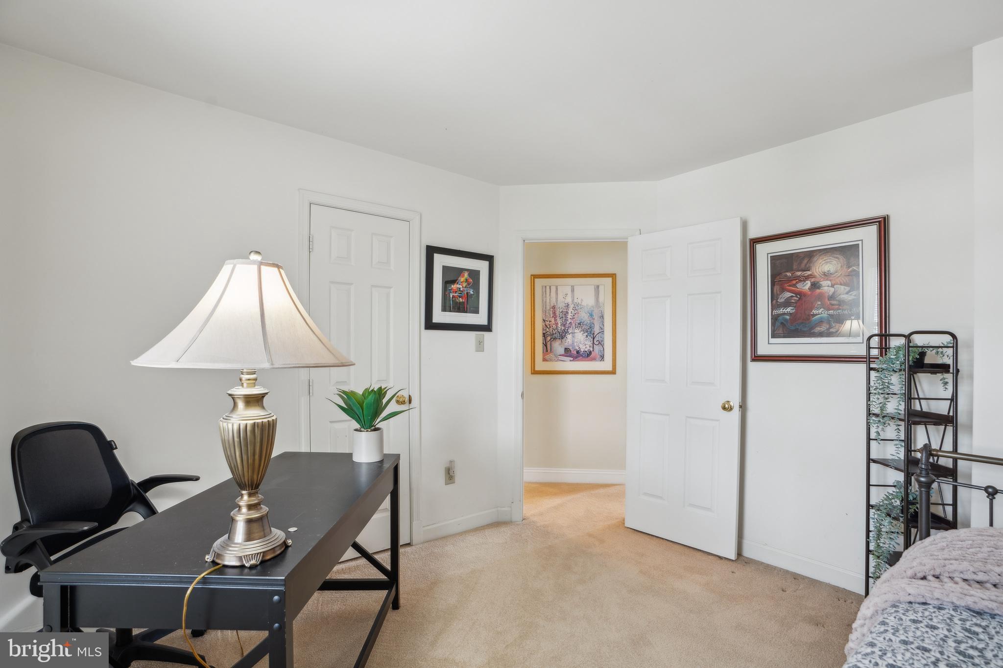 WOODMORE - Residential