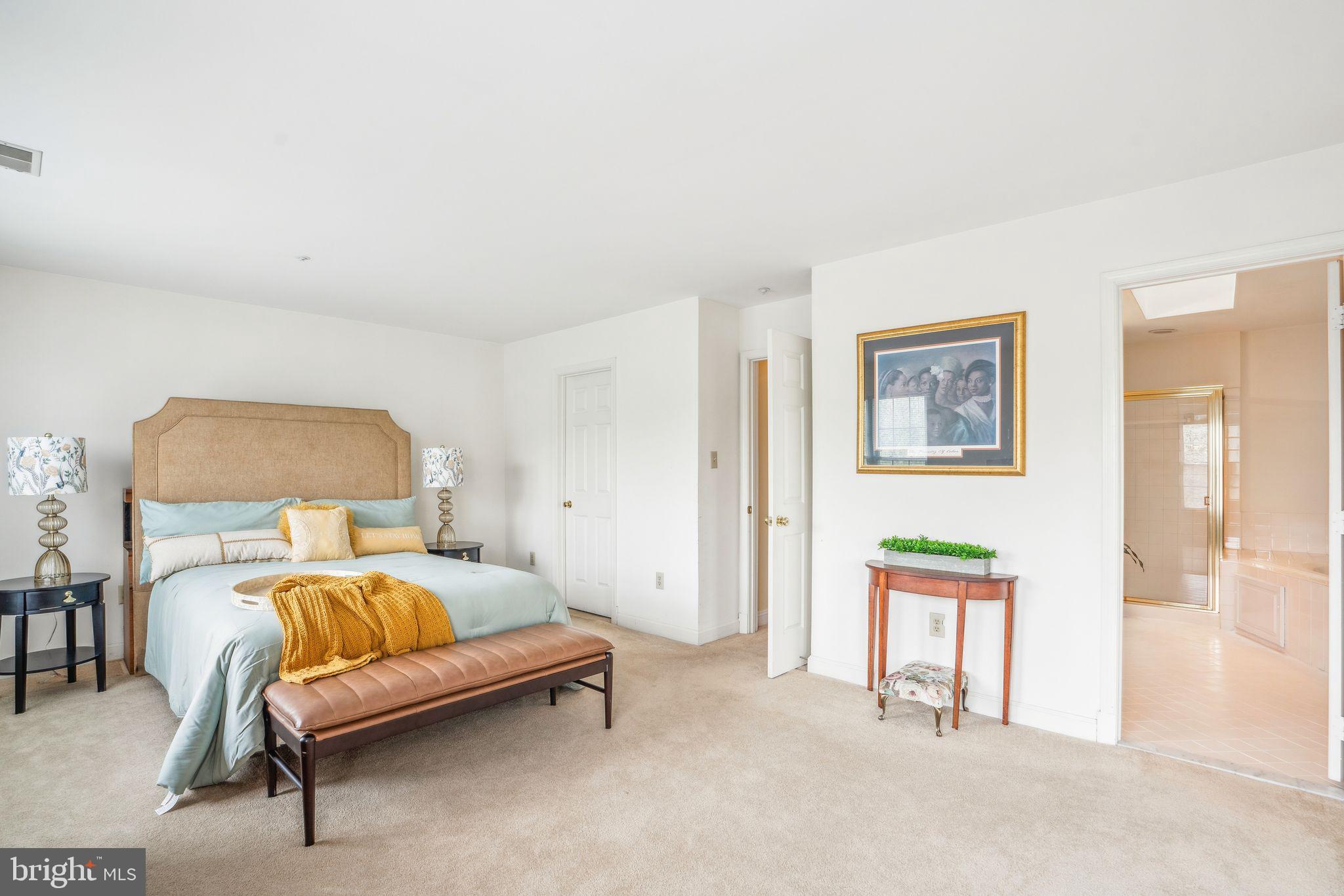 WOODMORE - Residential