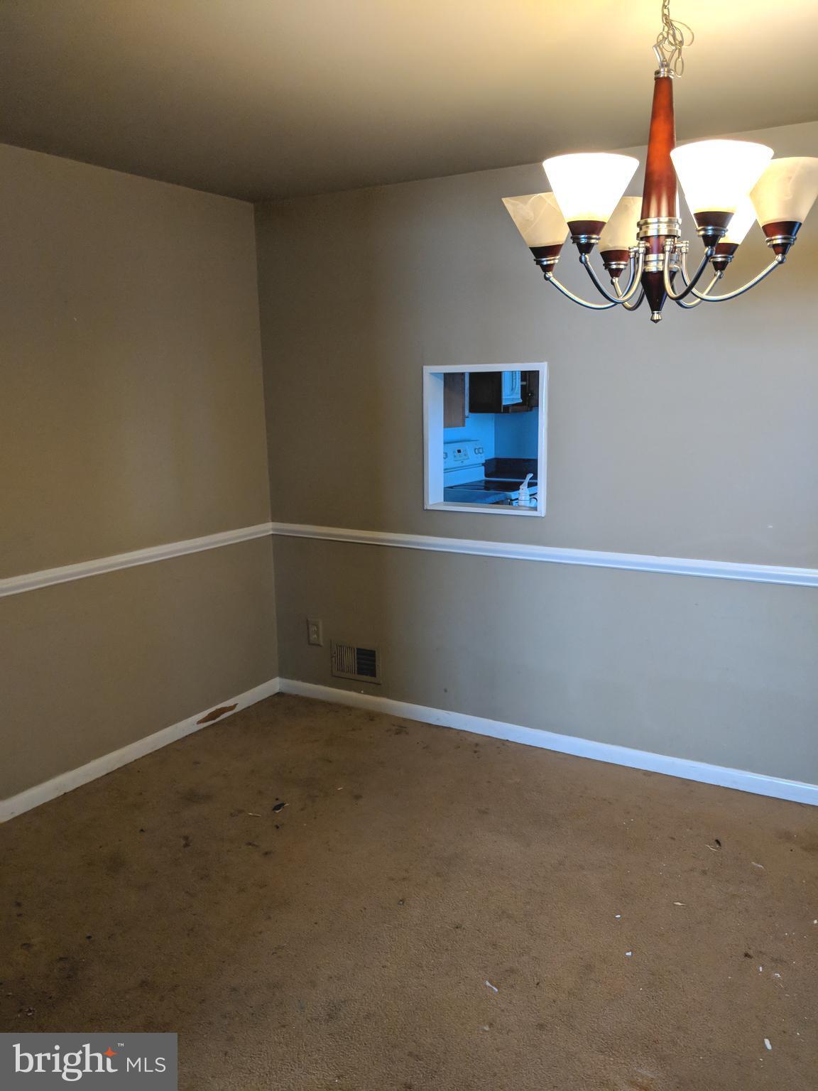 VILLAGE OF OLD HARFORD - Residential