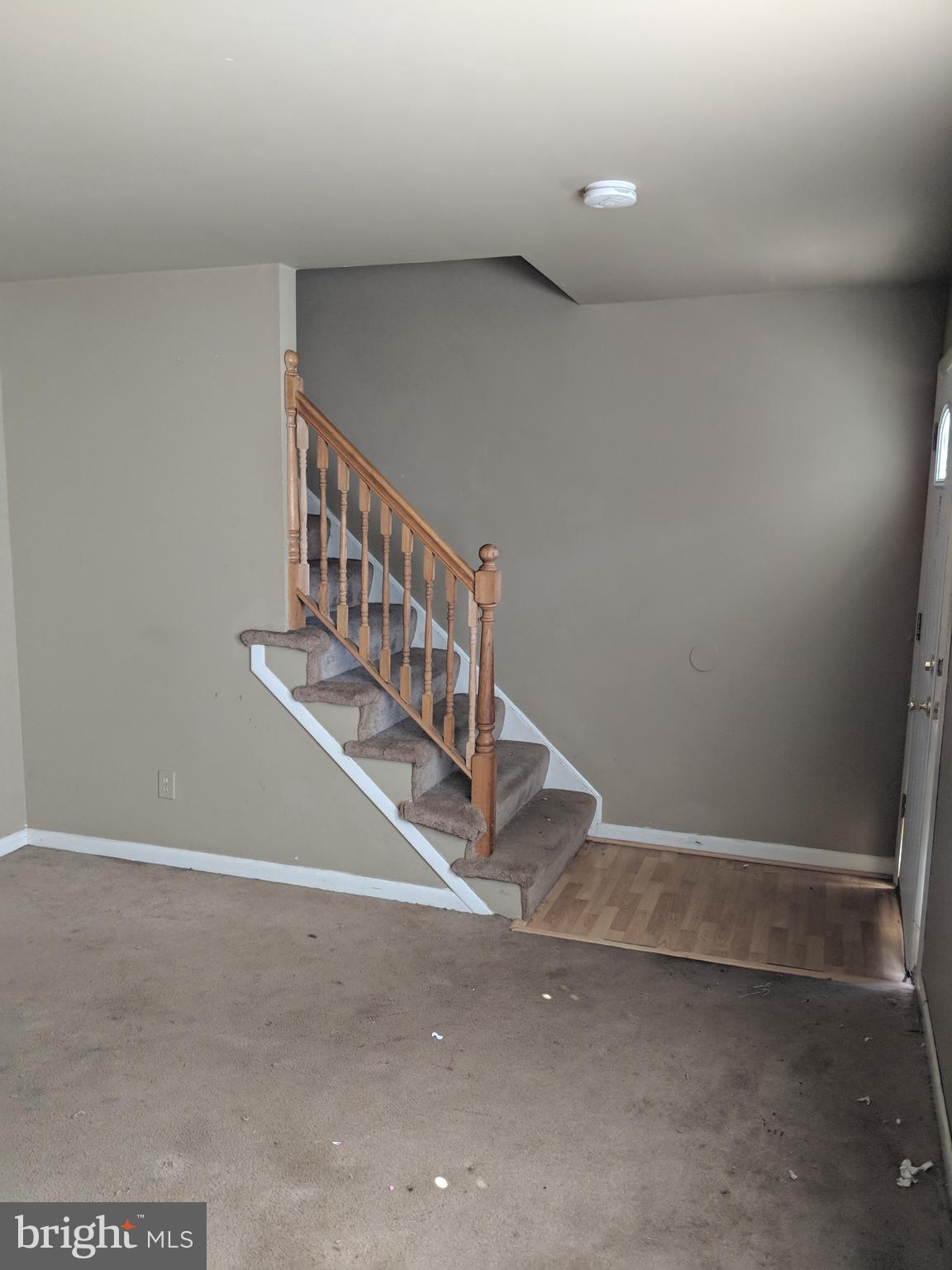 VILLAGE OF OLD HARFORD - Residential