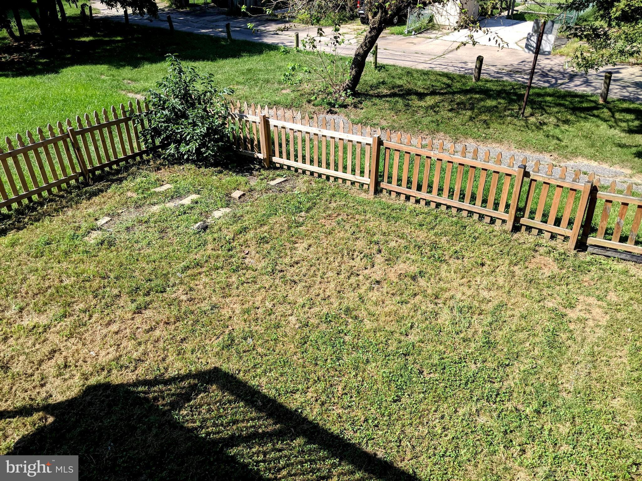 VILLAGE OF OLD HARFORD - Residential