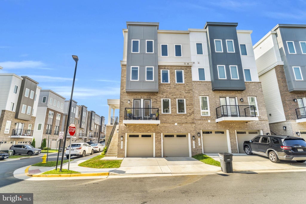 Photo of 15503 Smoke Box Way, WOODBRIDGE, VA 22191 (MLS # VAPW2129716)