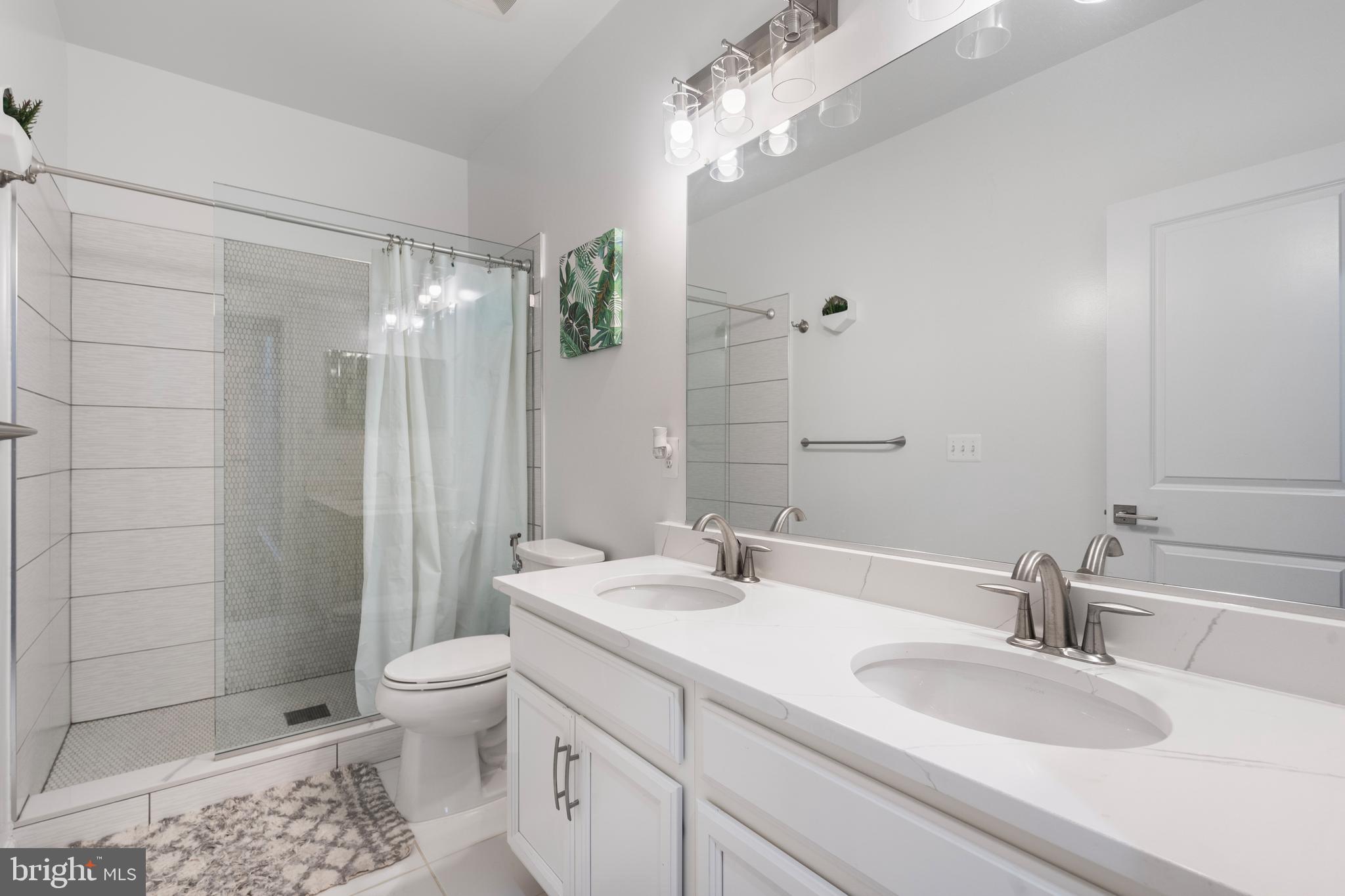 MARLBORO RIDGE - Residential