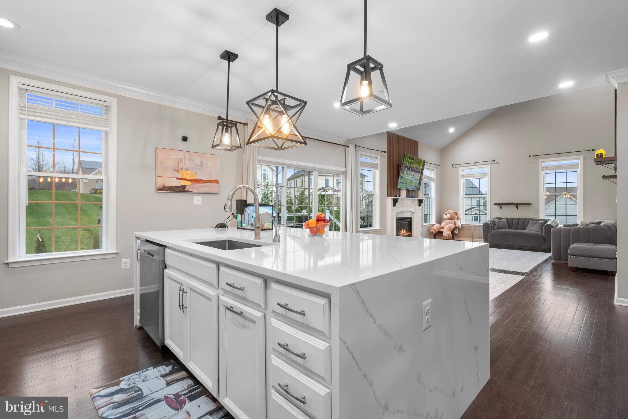 MARLBORO RIDGE - Residential