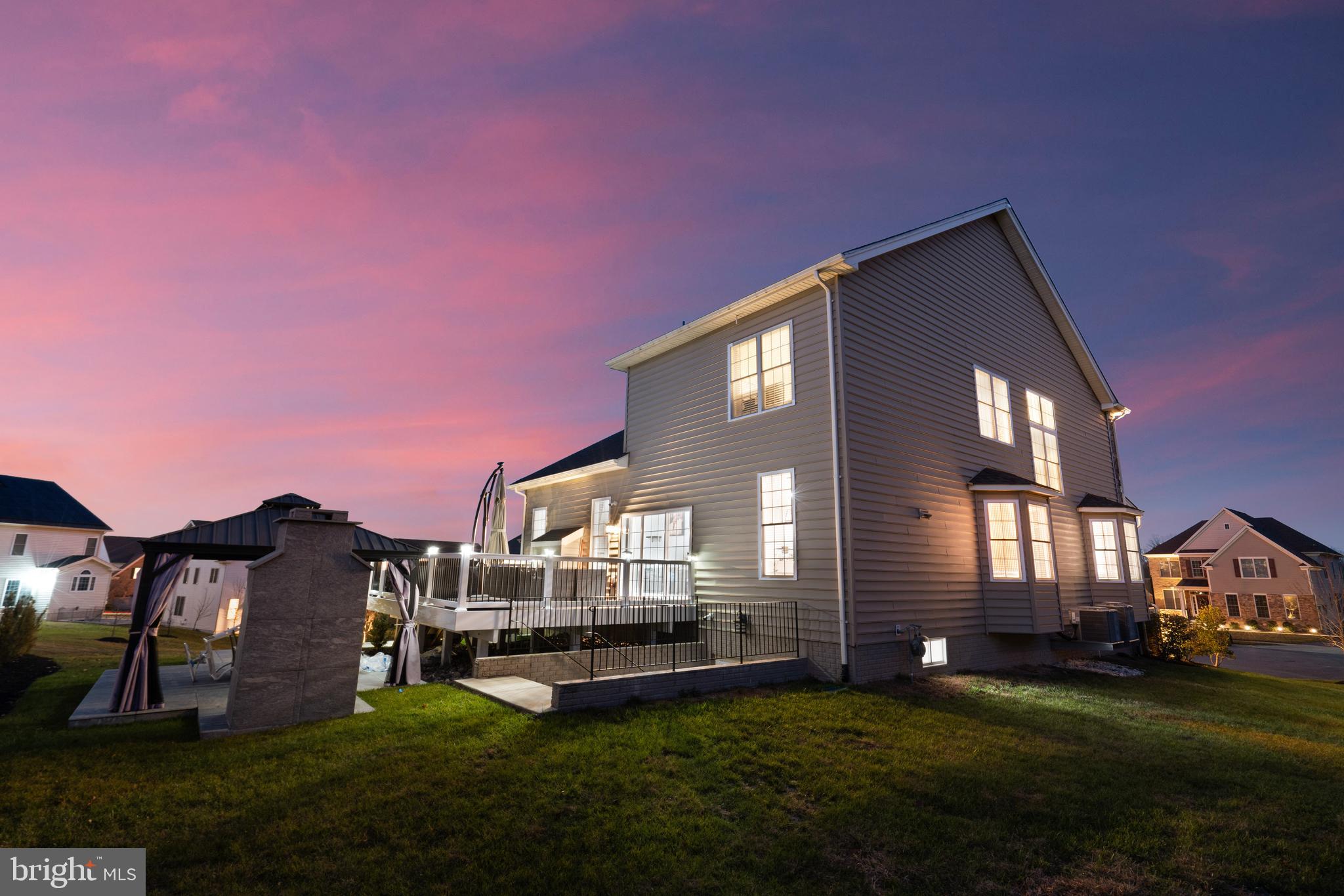 MARLBORO RIDGE - Residential