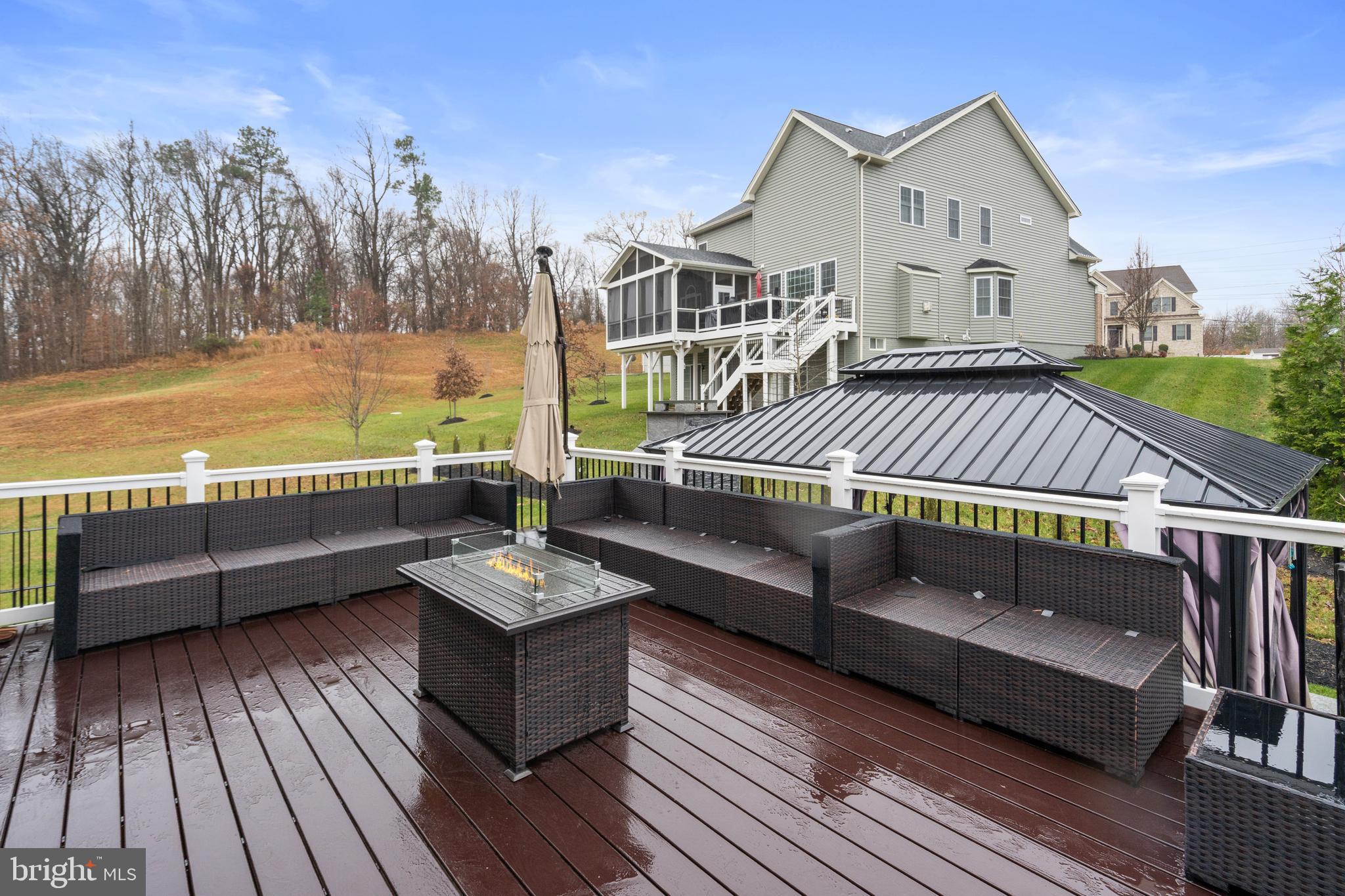 MARLBORO RIDGE - Residential