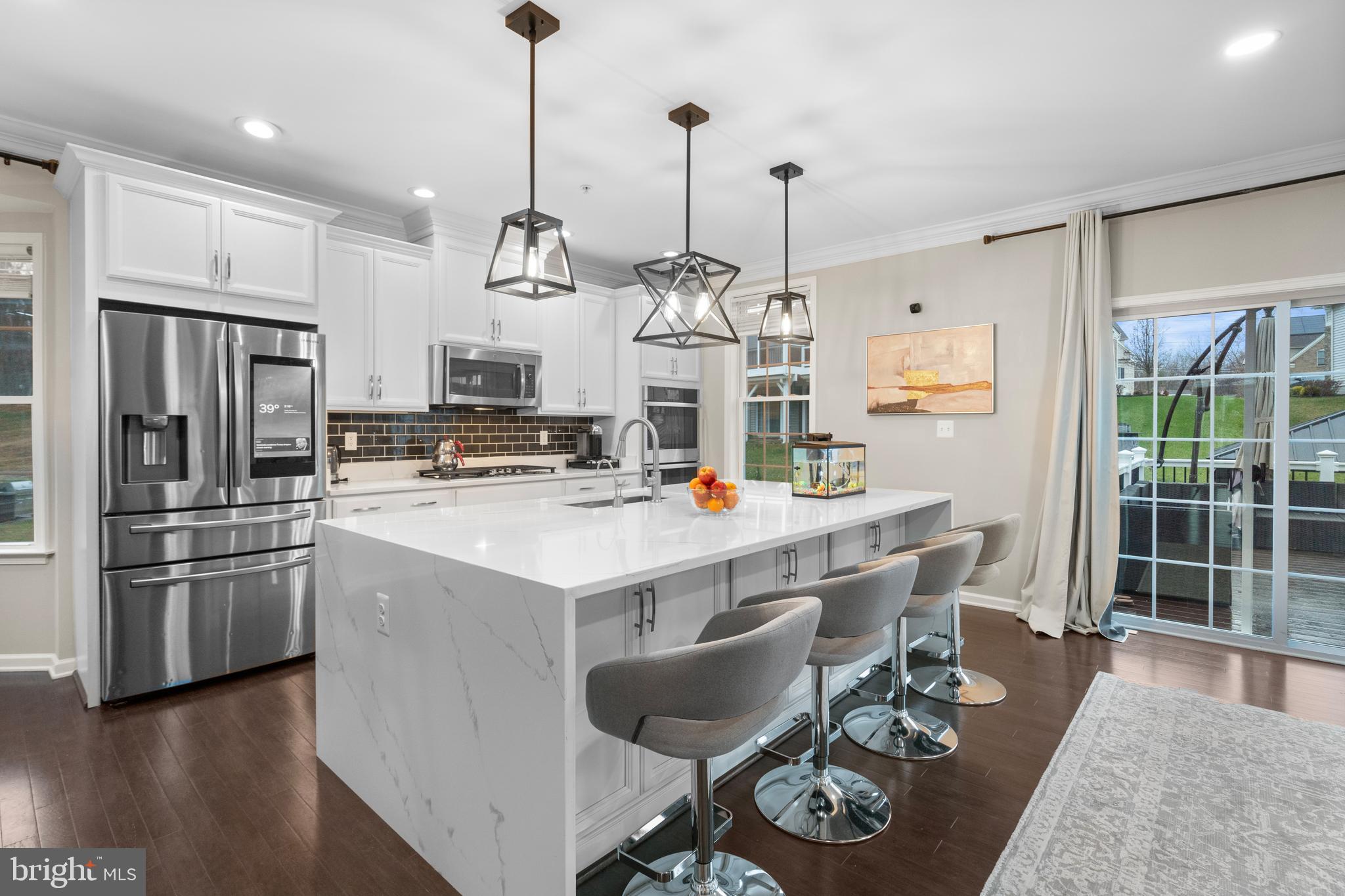 MARLBORO RIDGE - Residential