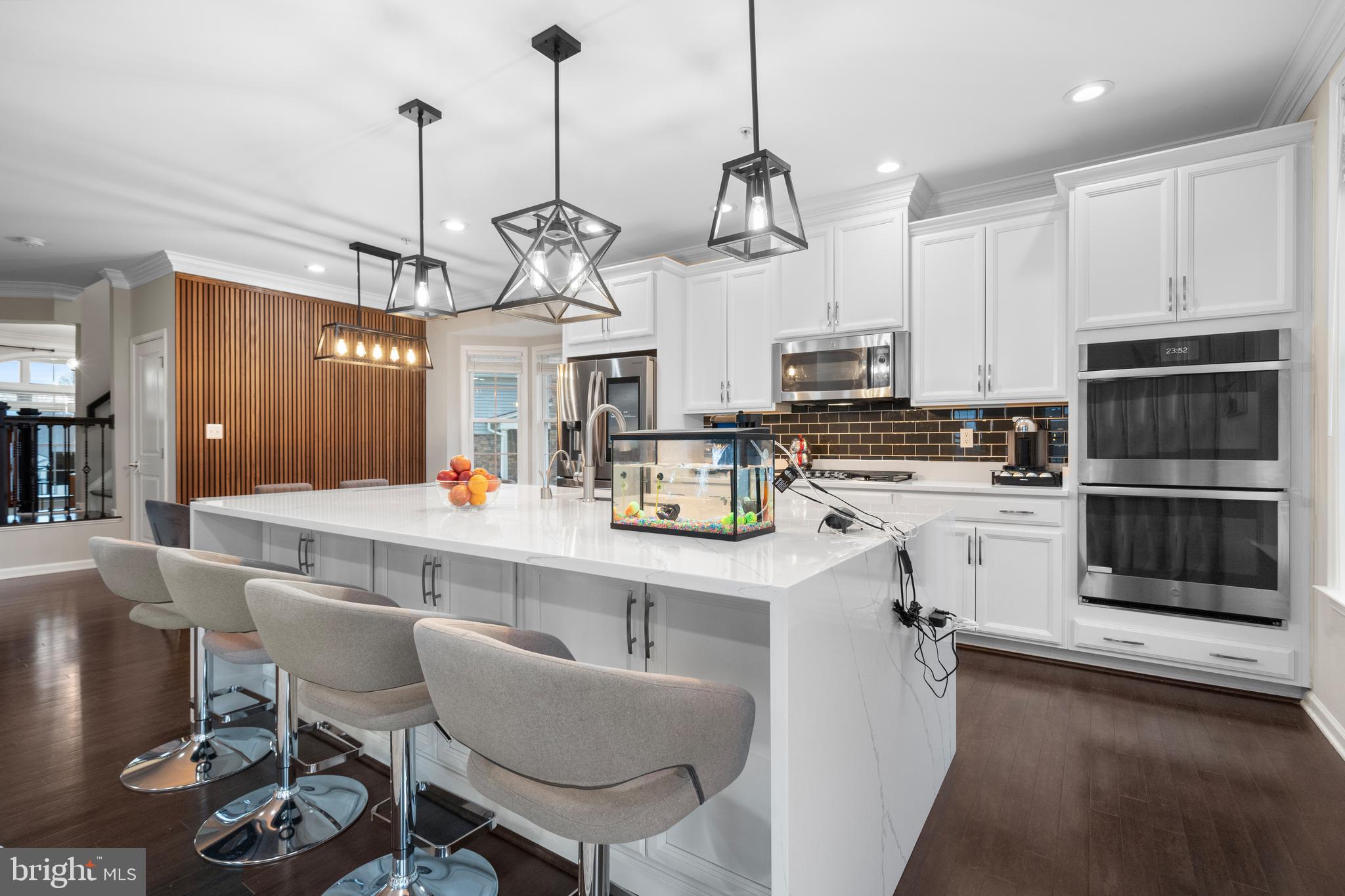 MARLBORO RIDGE - Residential