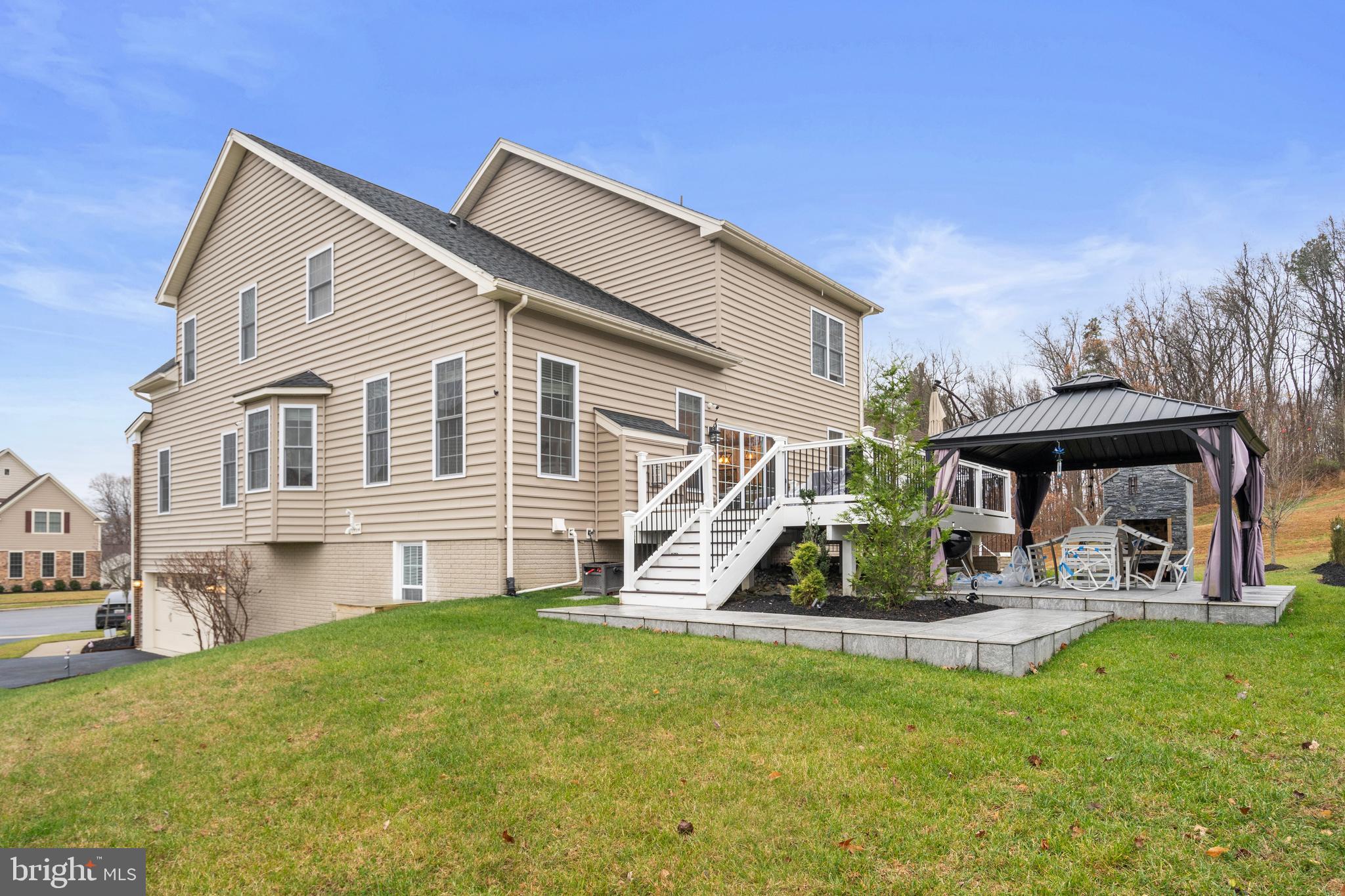 4707 THOROUGHBRED DRIVE