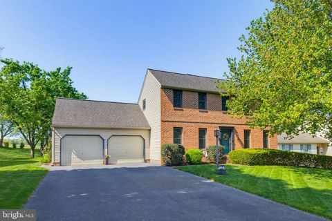 Photo of 918 Jade Avenue, LANCASTER, PA 17601 (MLS # PALA2087076)