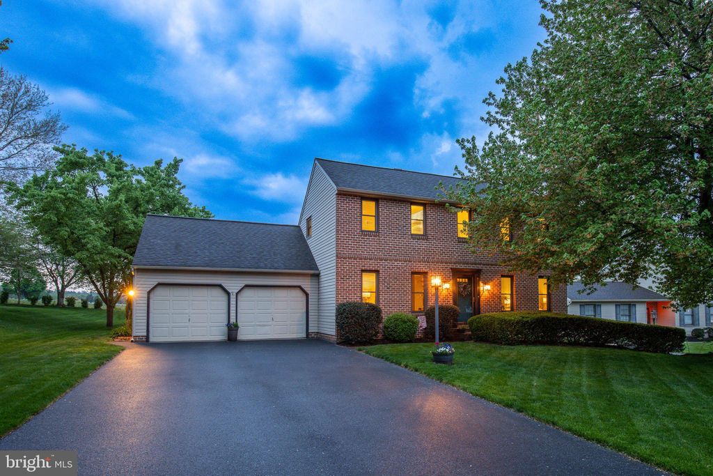 Photo of 918 Jade Avenue, LANCASTER, PA 17601 (MLS # PALA2087076)