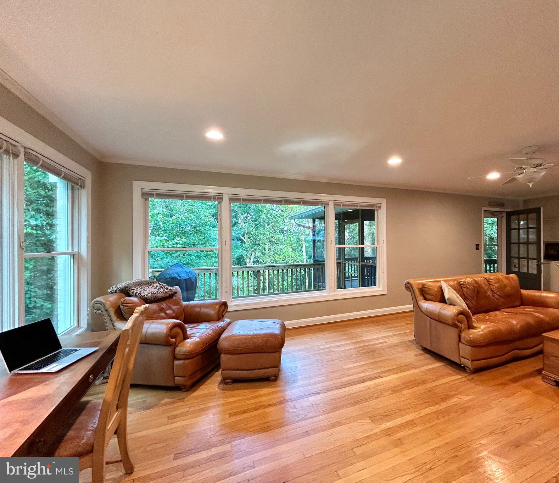 HICKORY HILL - Residential