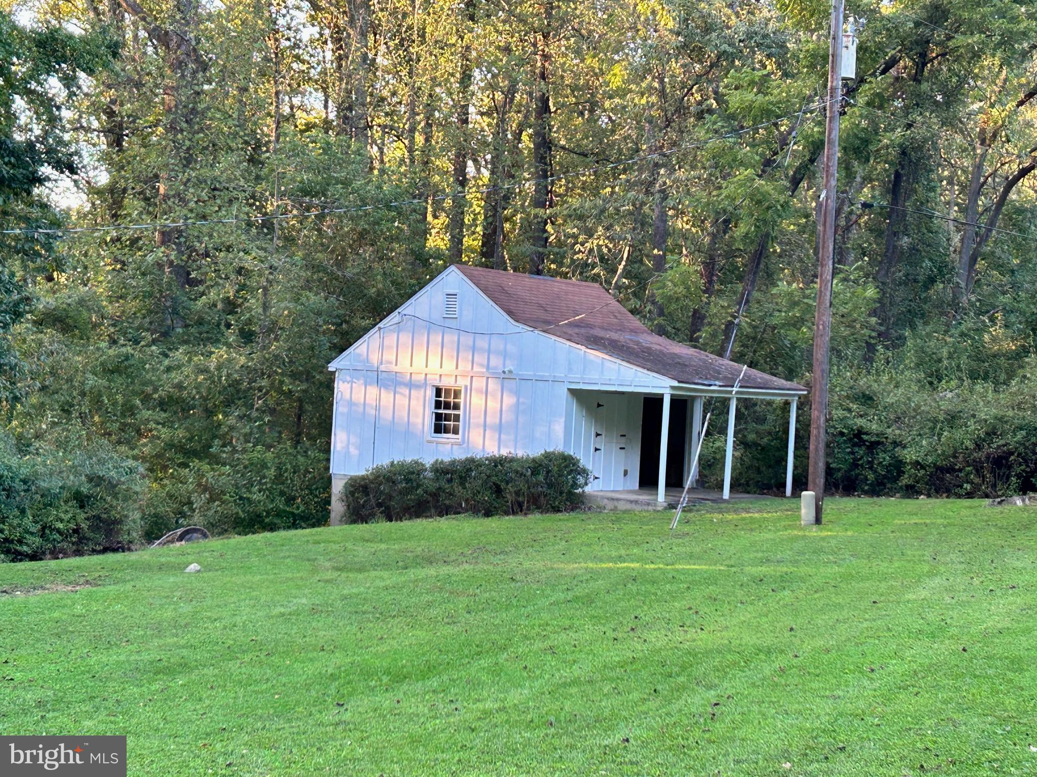 HICKORY HILL - Residential