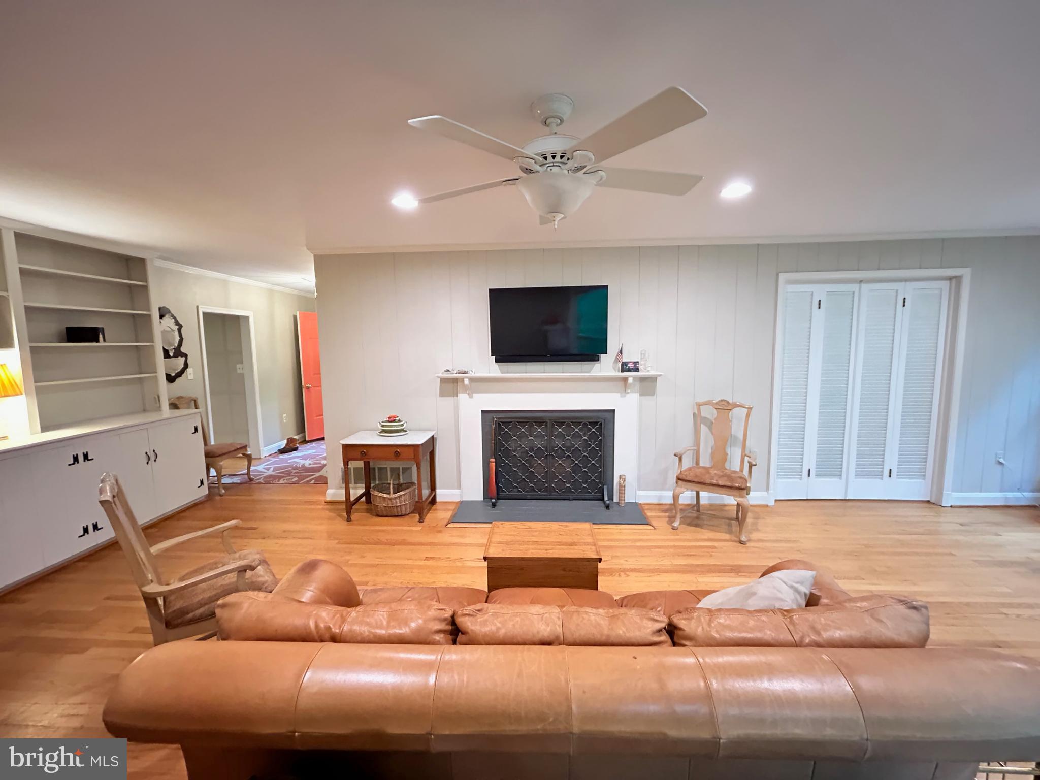 HICKORY HILL - Residential