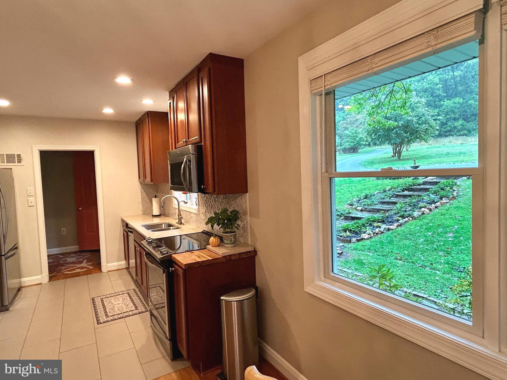 HICKORY HILL - Residential