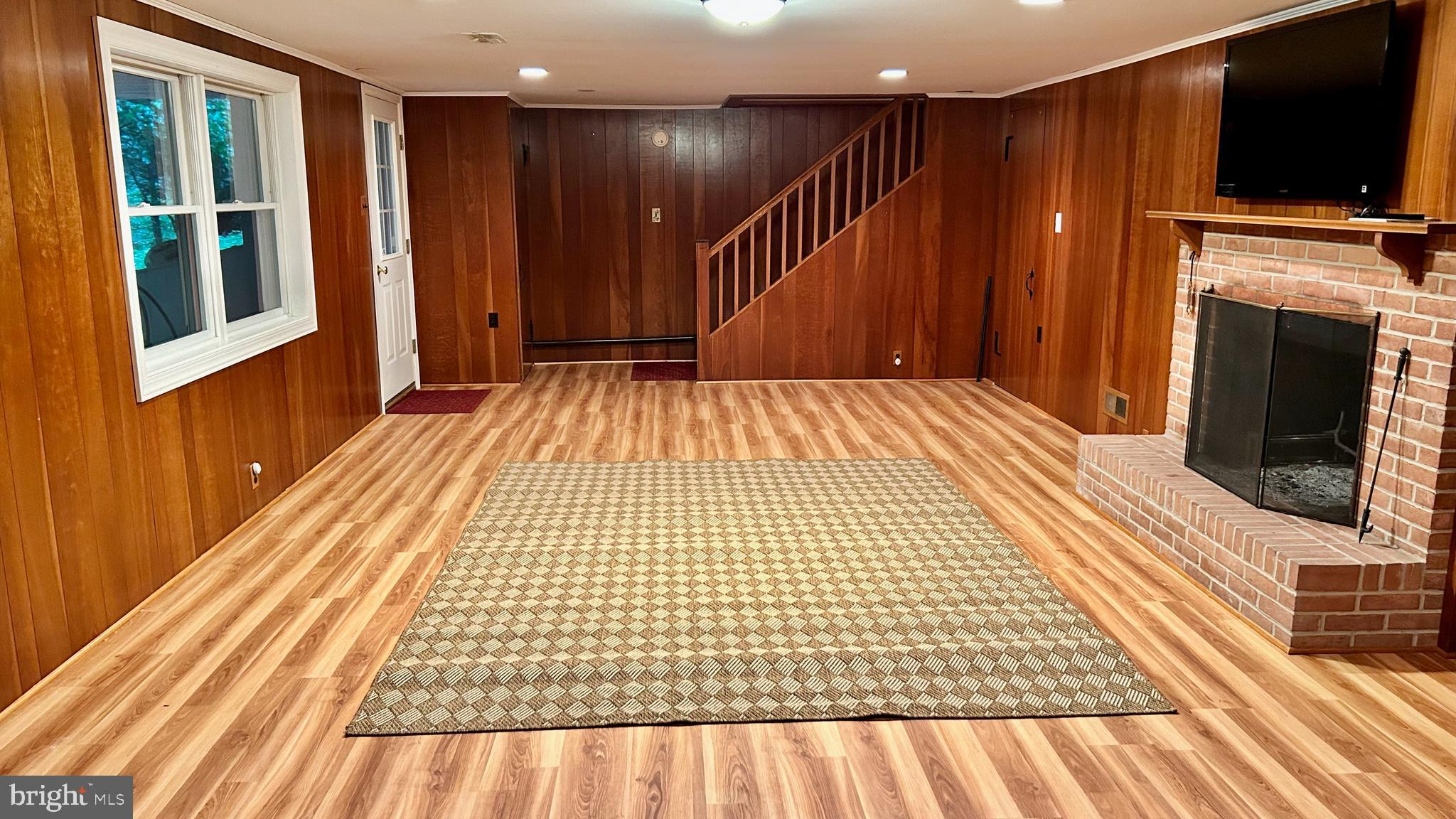 HICKORY HILL - Residential