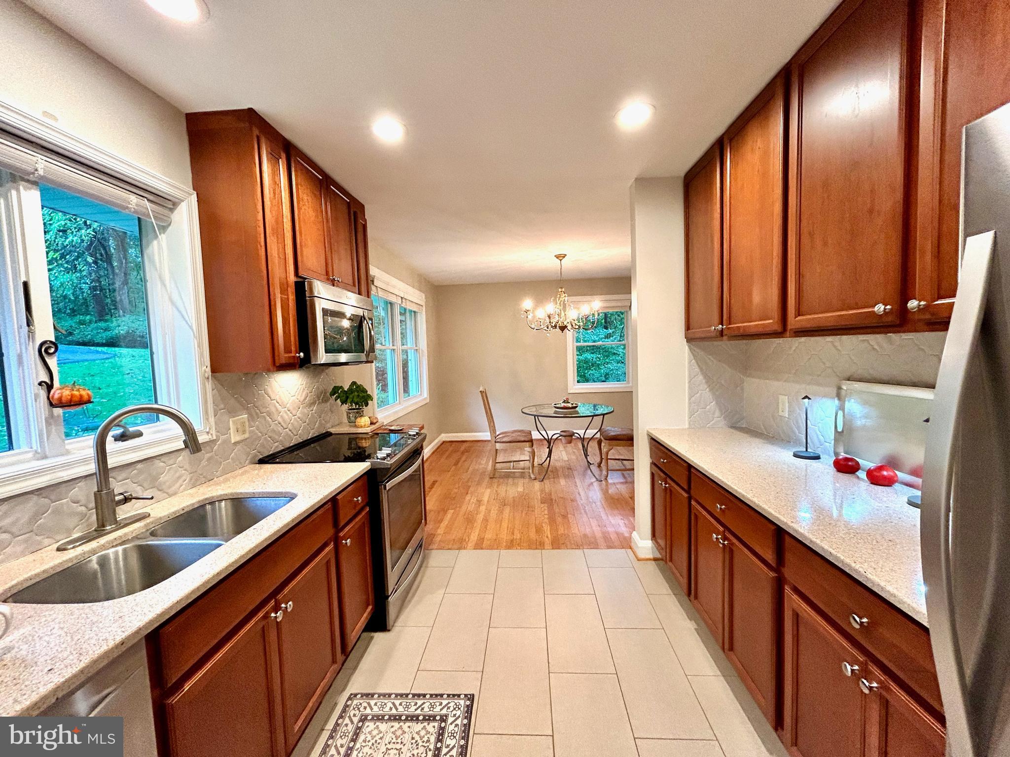 HICKORY HILL - Residential