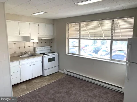 MLS: PADE2122508