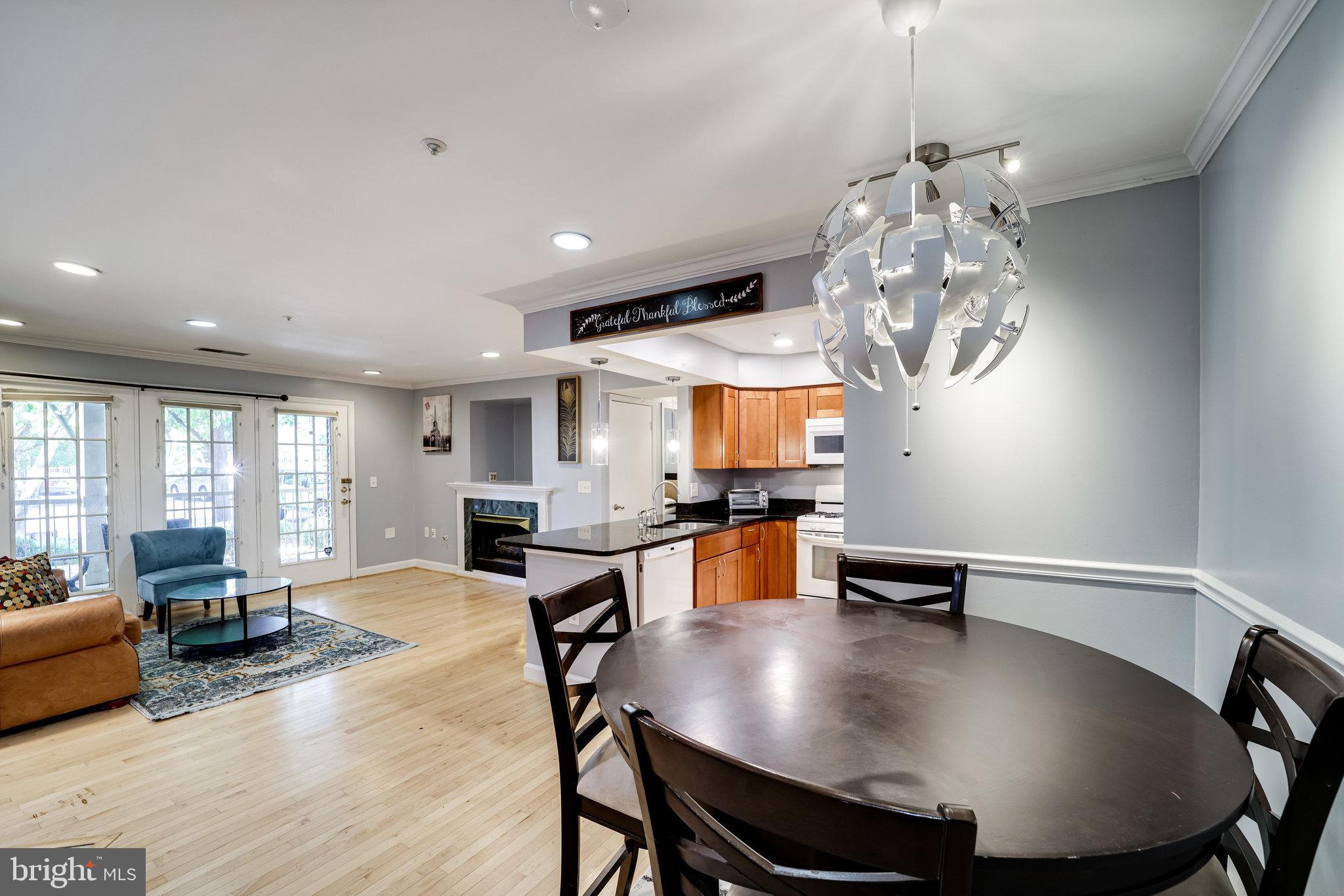 ISLAND CREEK - Residential Lease