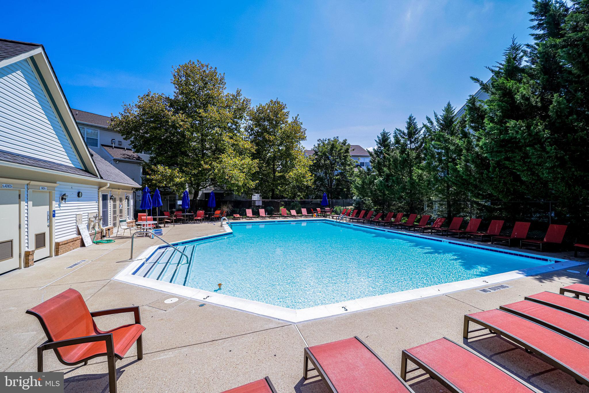 ISLAND CREEK - Residential Lease