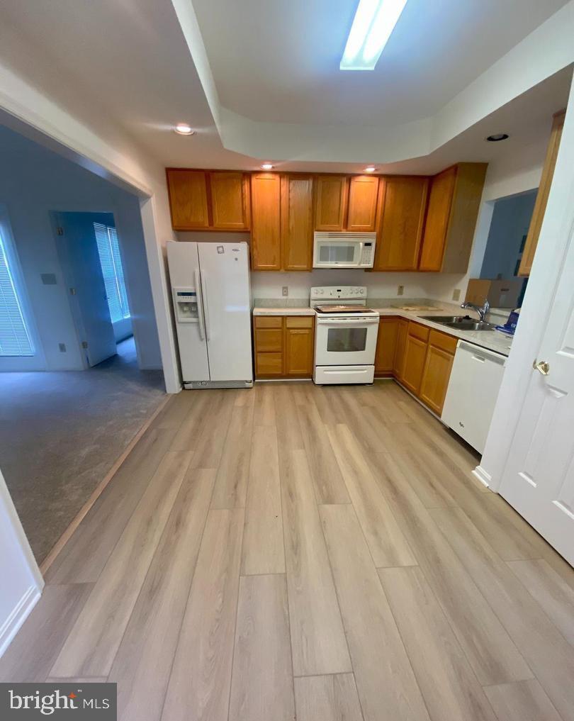 SALEM FIELDS - Residential Lease