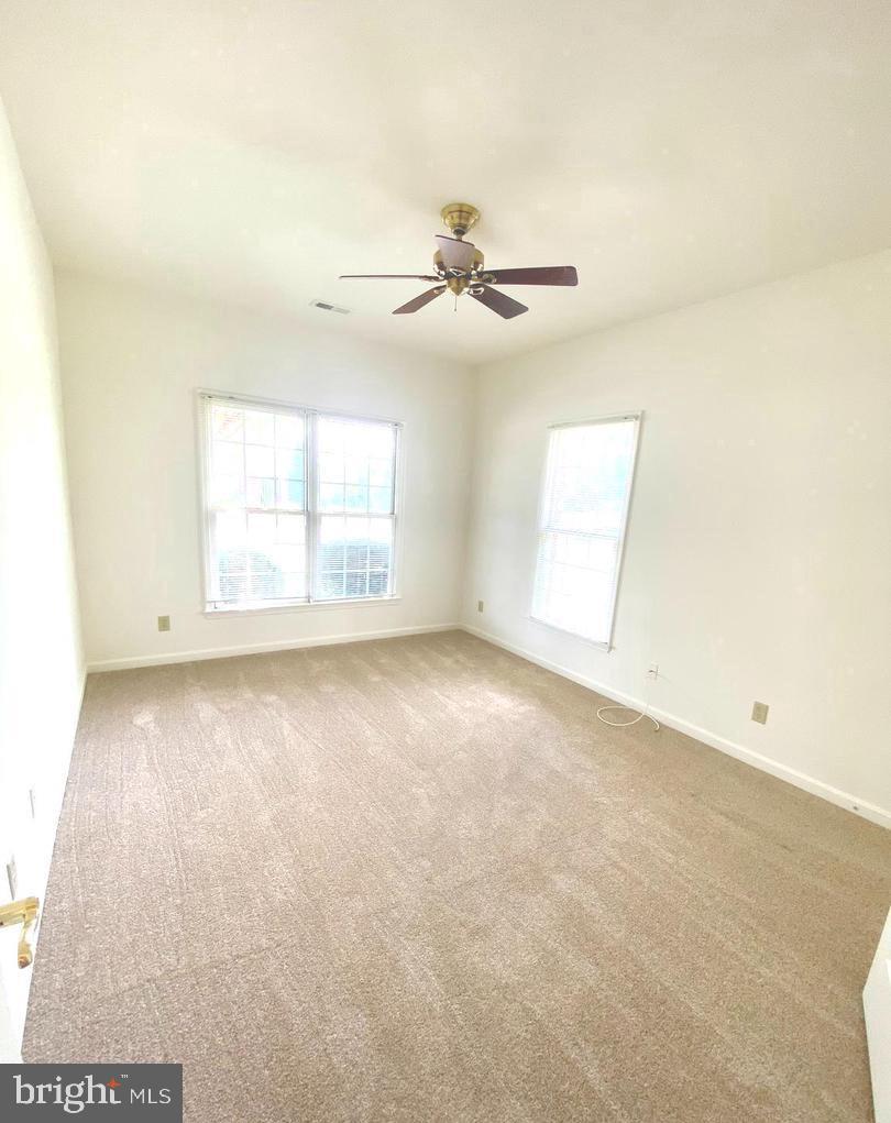 SALEM FIELDS - Residential Lease