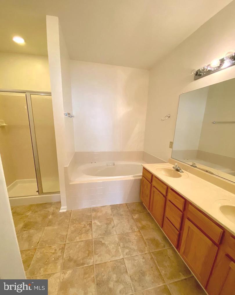 SALEM FIELDS - Residential Lease