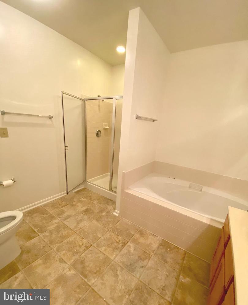 SALEM FIELDS - Residential Lease