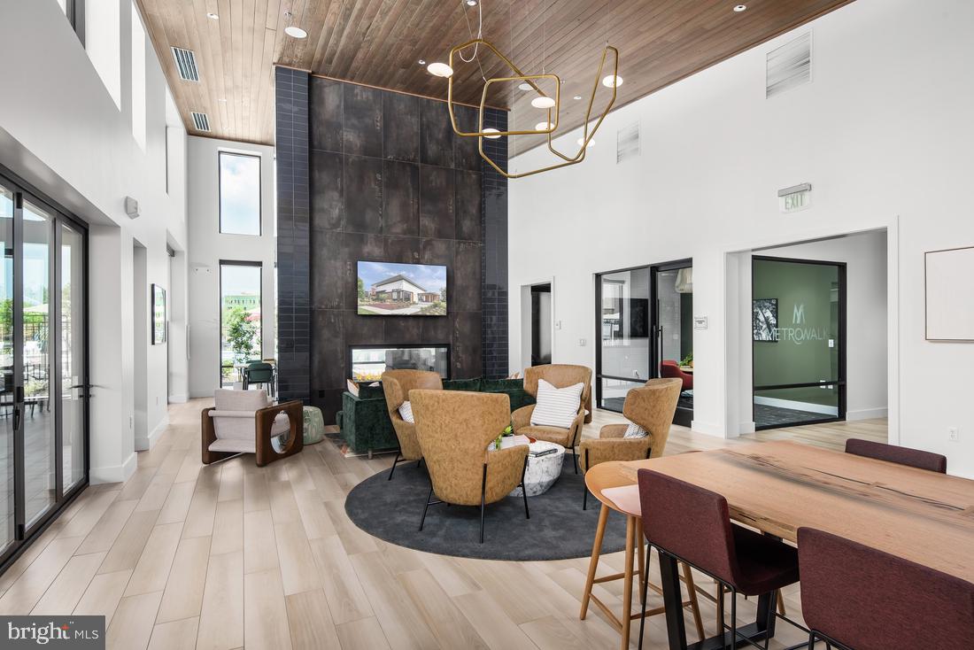 METRO WALK AT MOOREFIELD STATION - Residential