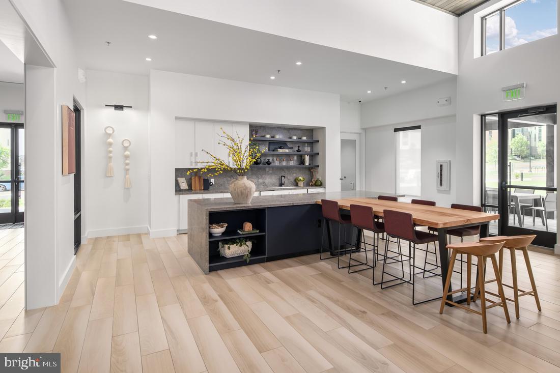 METRO WALK AT MOOREFIELD STATION - Residential