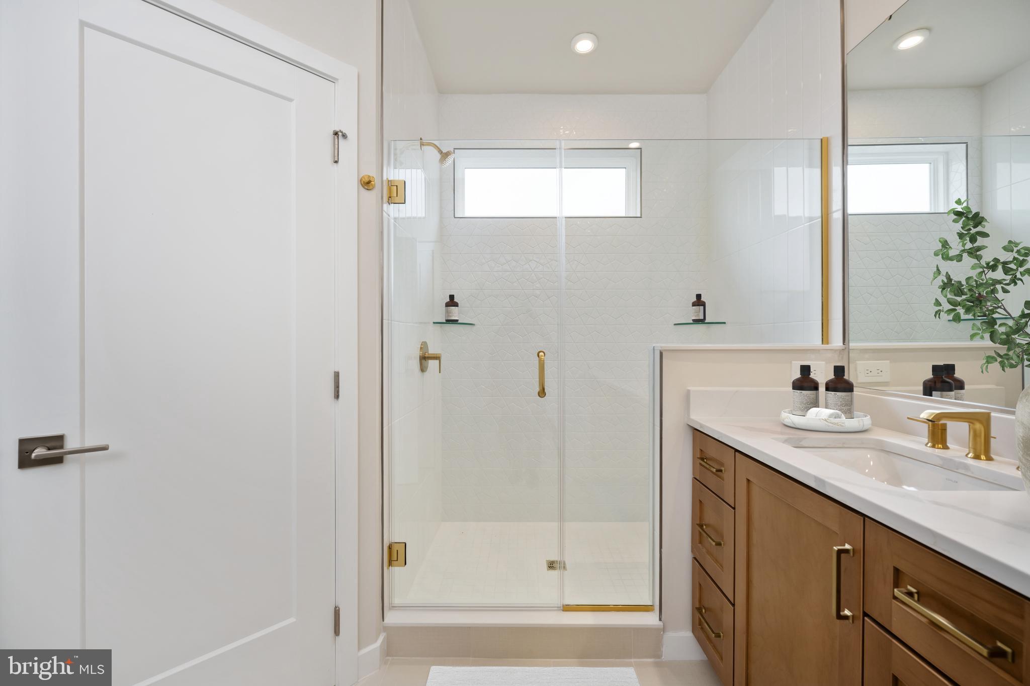 22122 LITTLE MOUNTAIN TERRACE