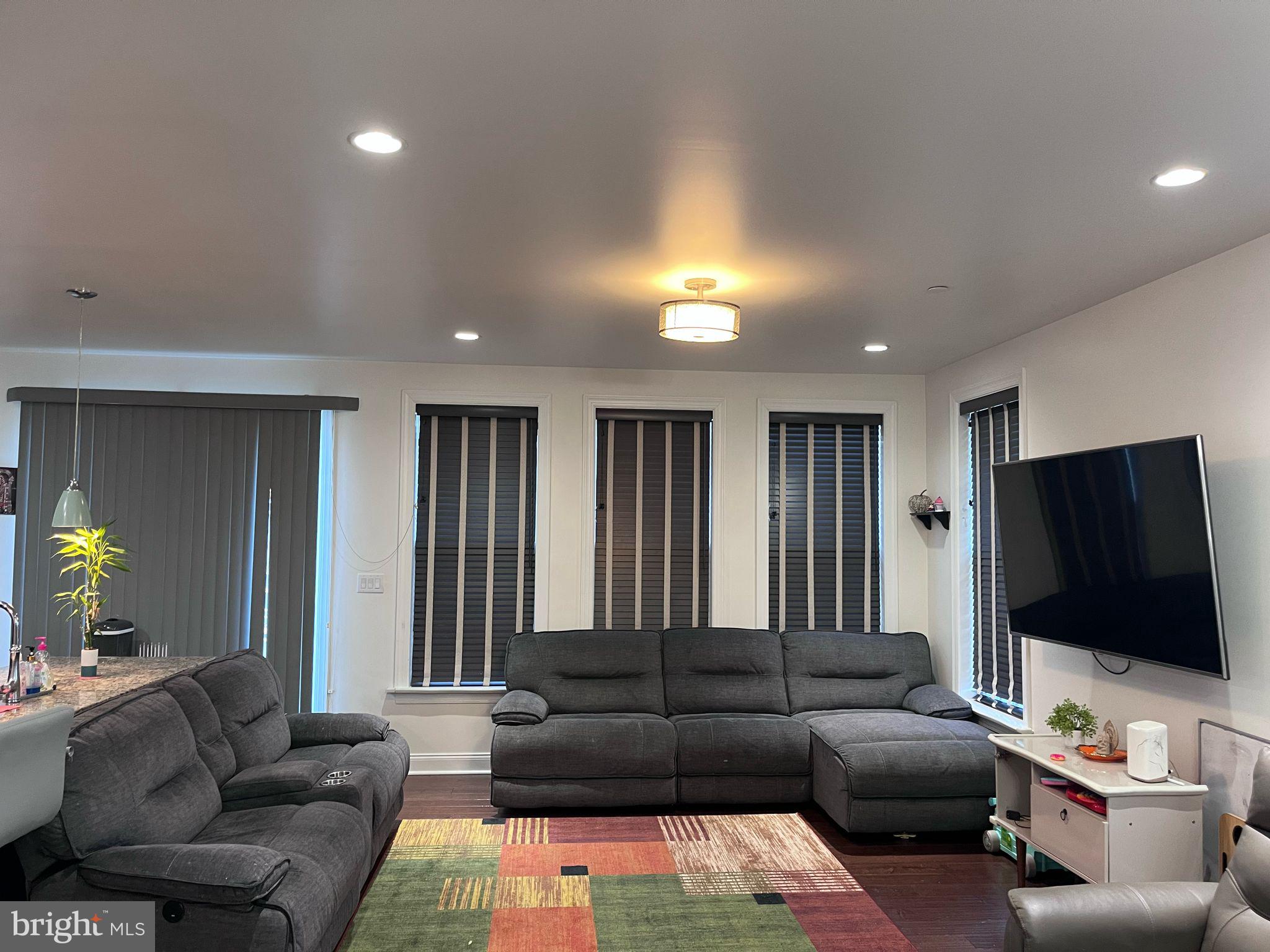 VILLAGES AT CHESTER SPRINGS - Residential Lease