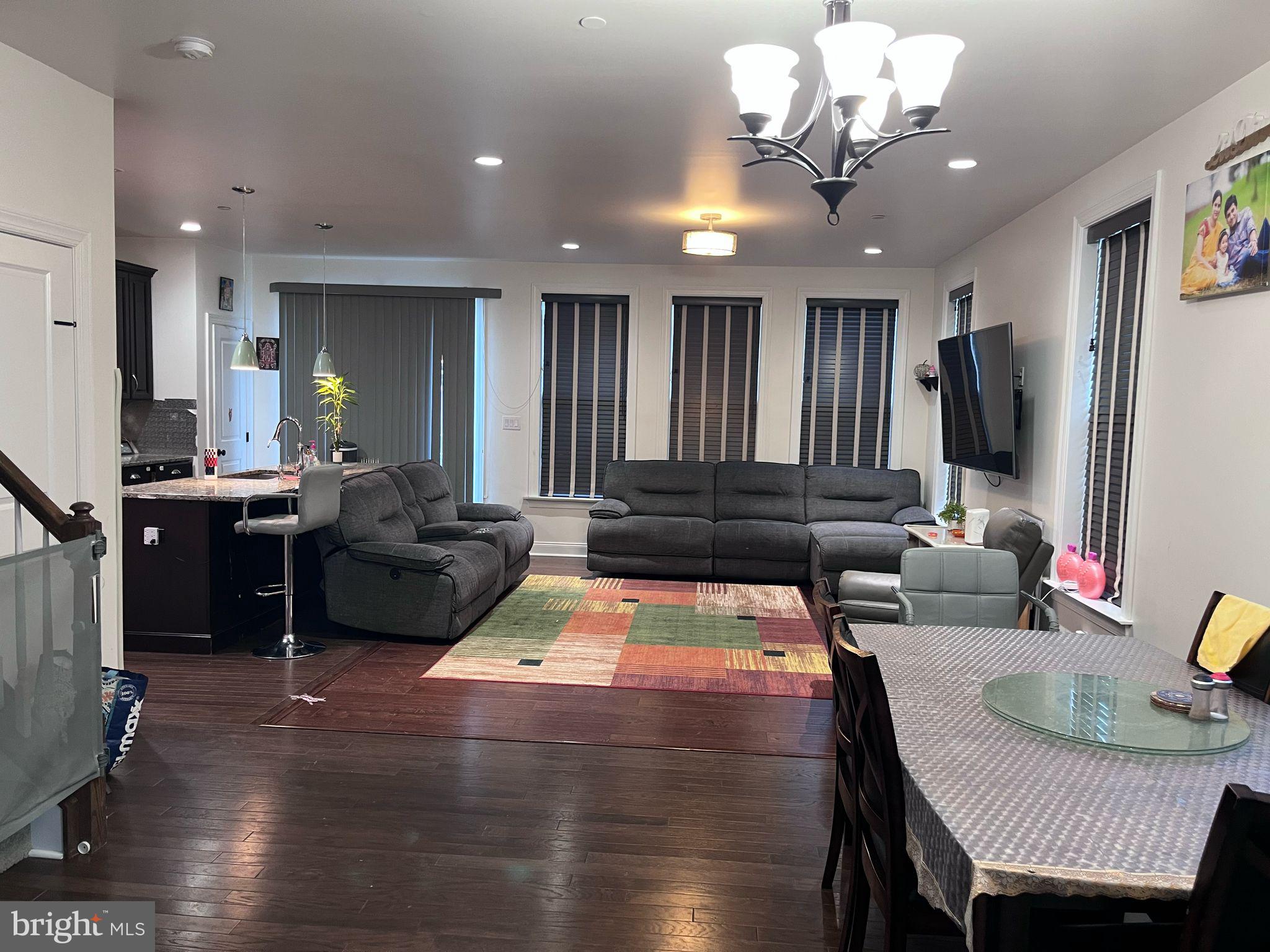 VILLAGES AT CHESTER SPRINGS - Residential Lease