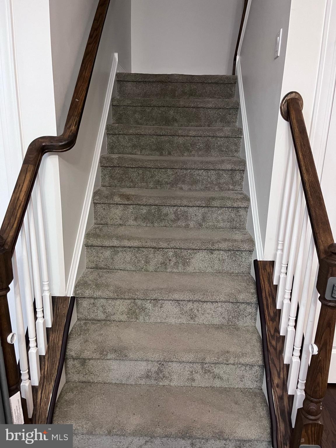 VILLAGES AT CHESTER SPRINGS - Residential Lease