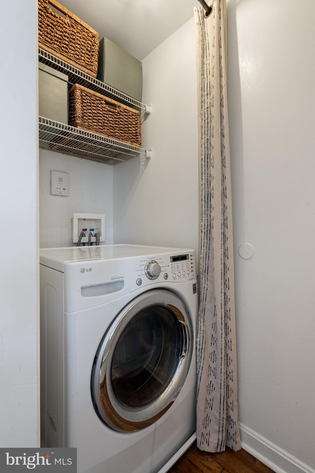 ARLINGTON OAKS - Residential