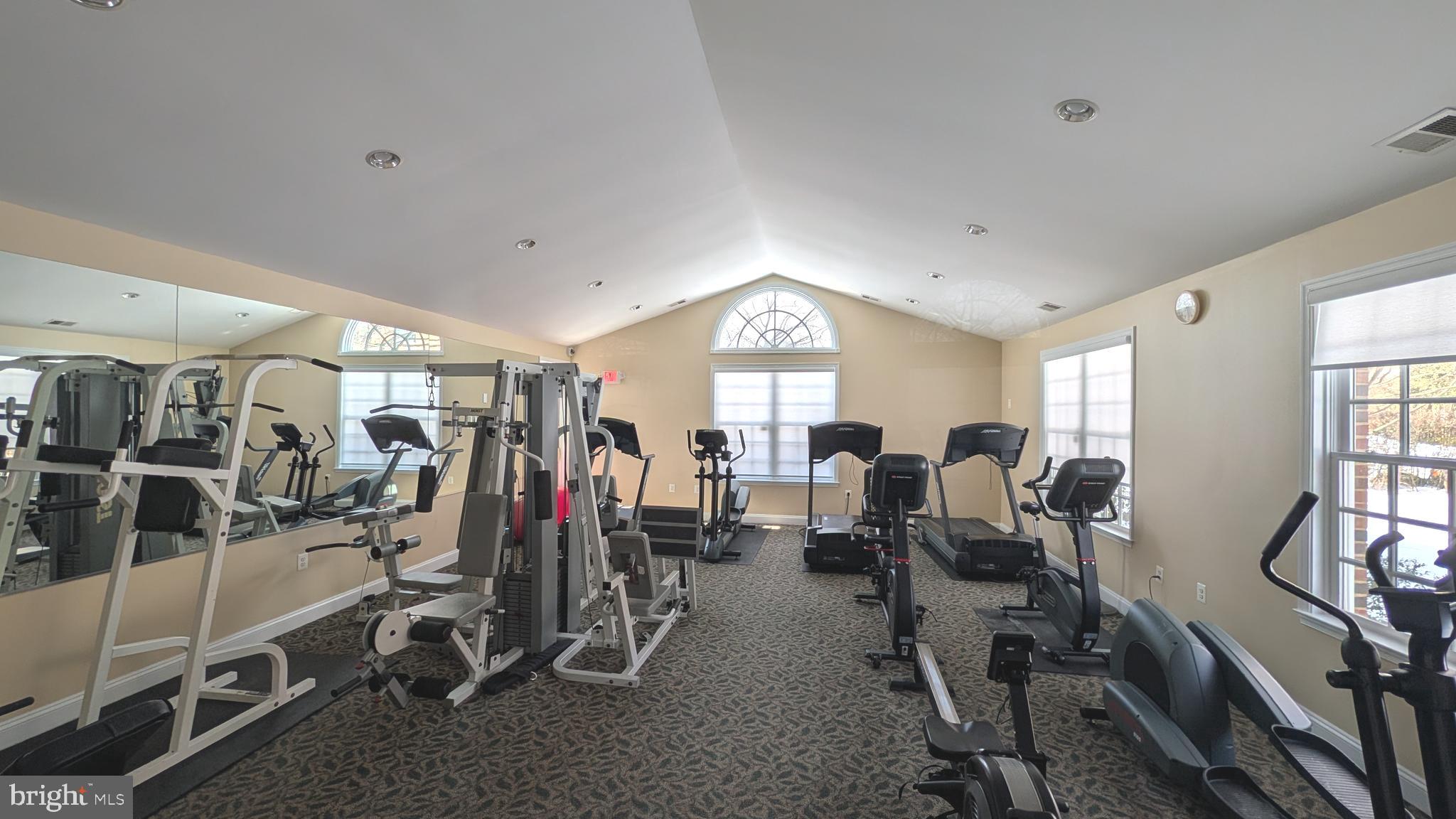 ARLINGTON OAKS - Residential