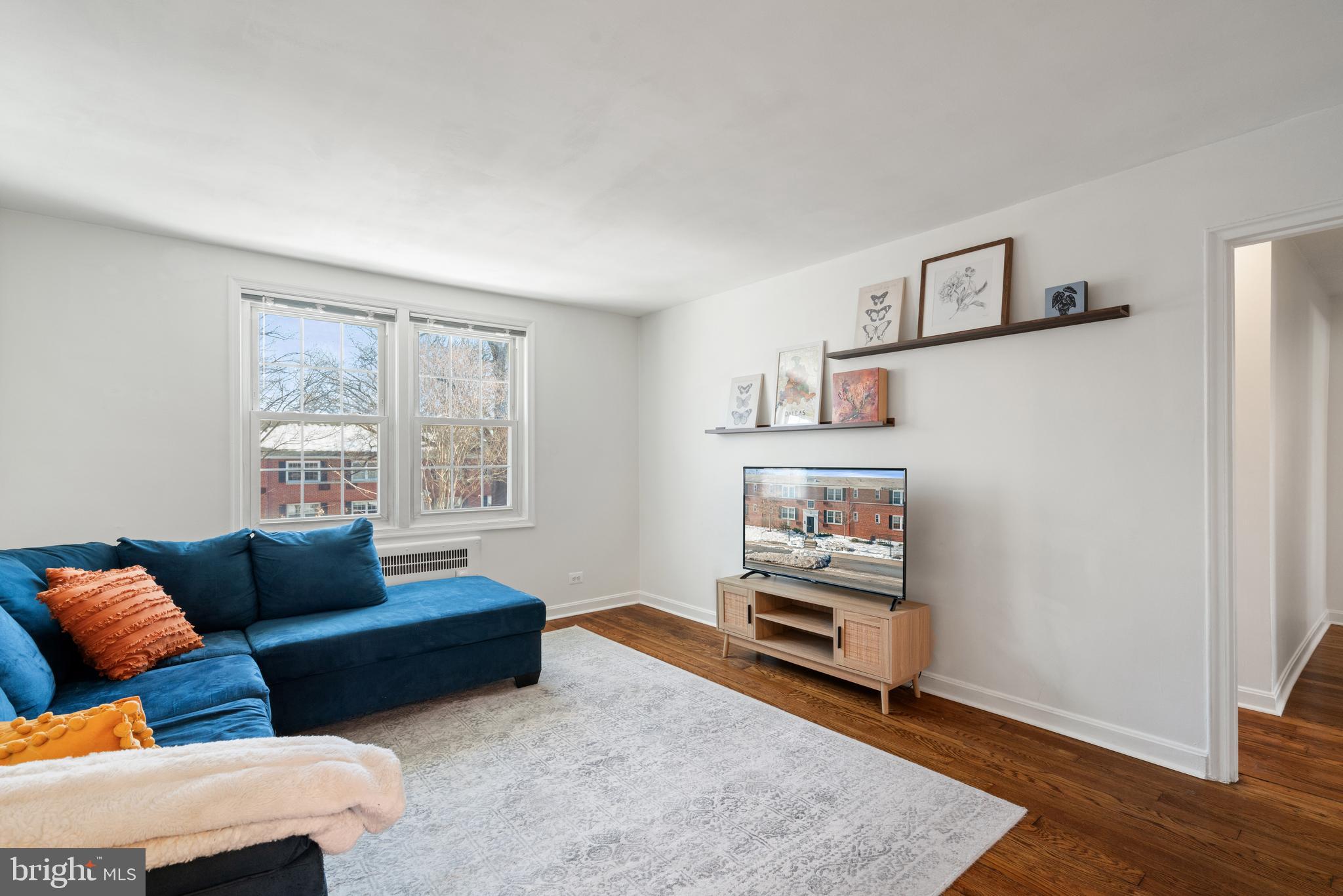 ARLINGTON OAKS - Residential