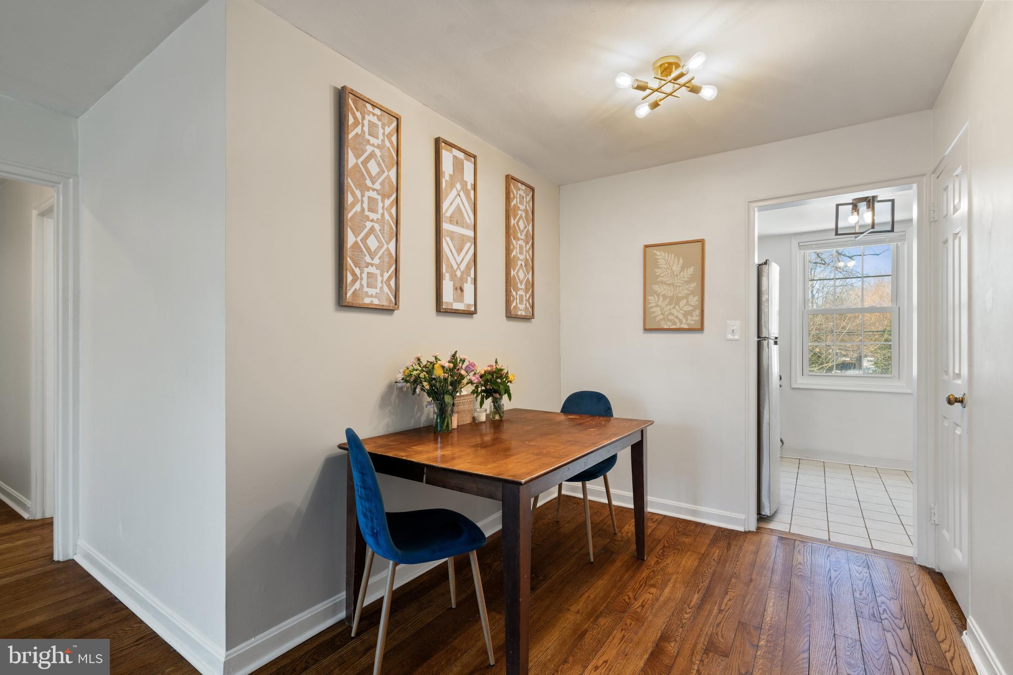 ARLINGTON OAKS - Residential