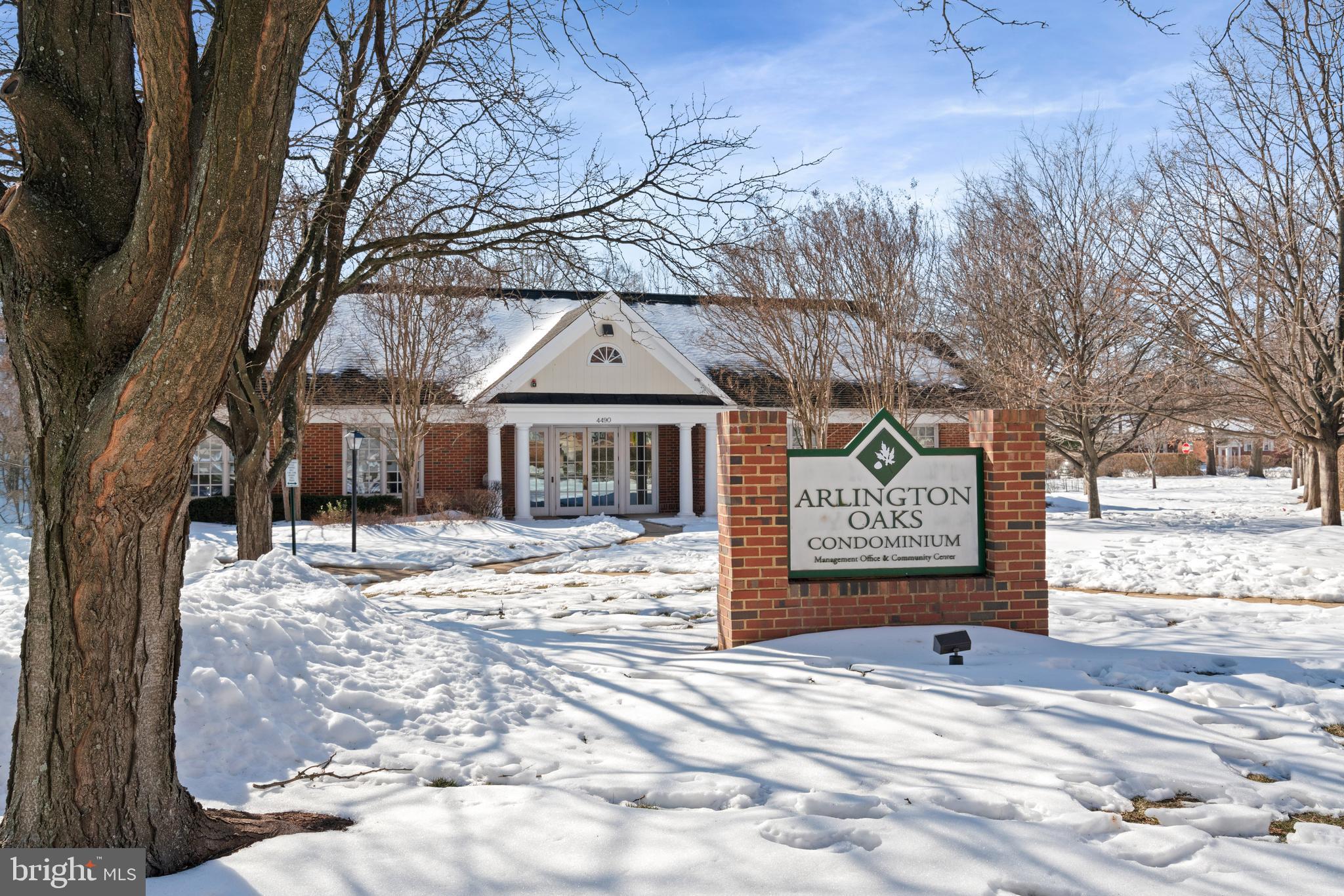 ARLINGTON OAKS - Residential