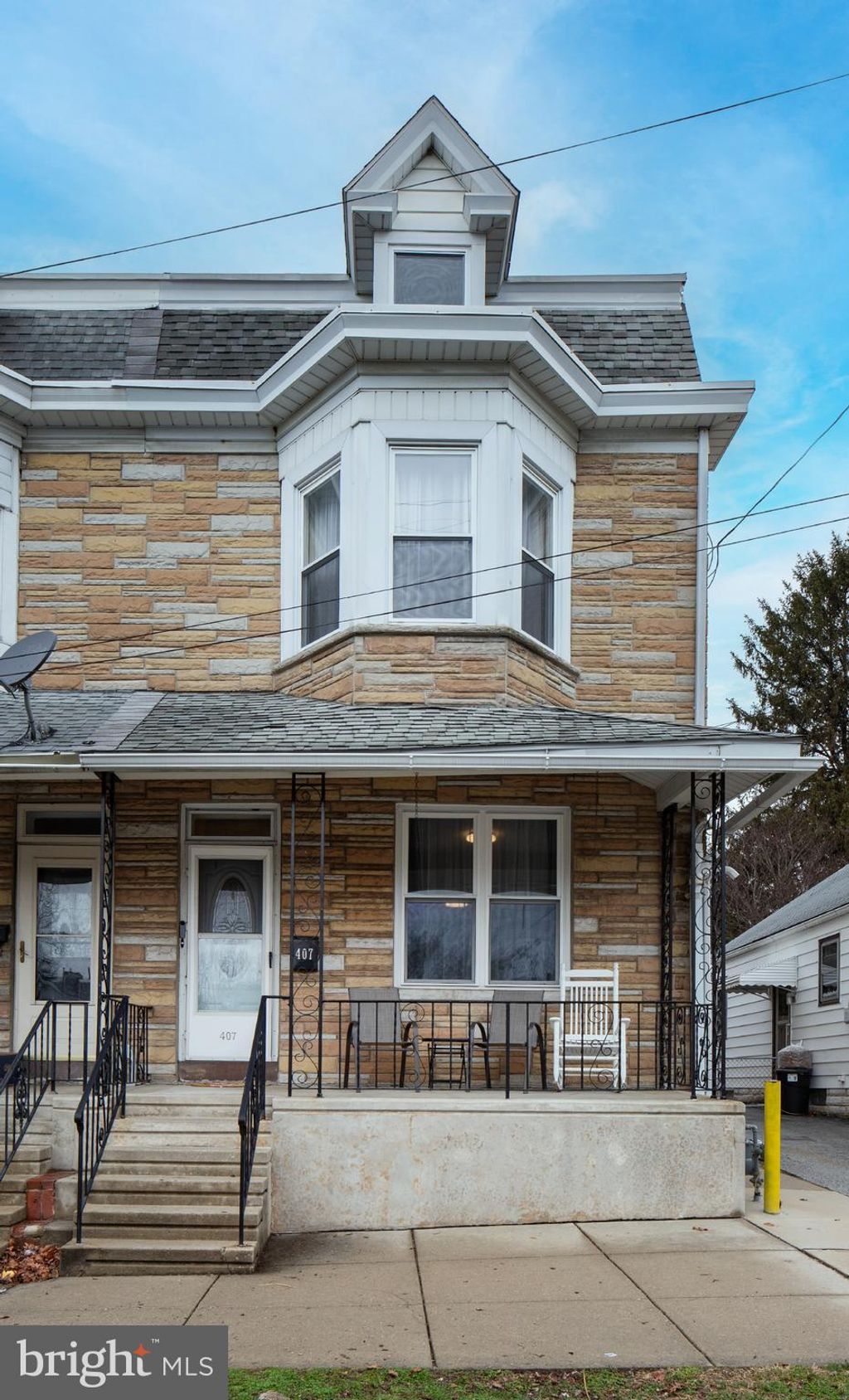 Photo of 407 Poplar Street, Columbia, PA 17512 (MLS # PALA2047916)