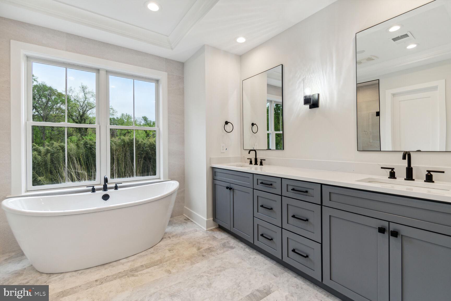 ALTA VISTA GARDENS - Residential