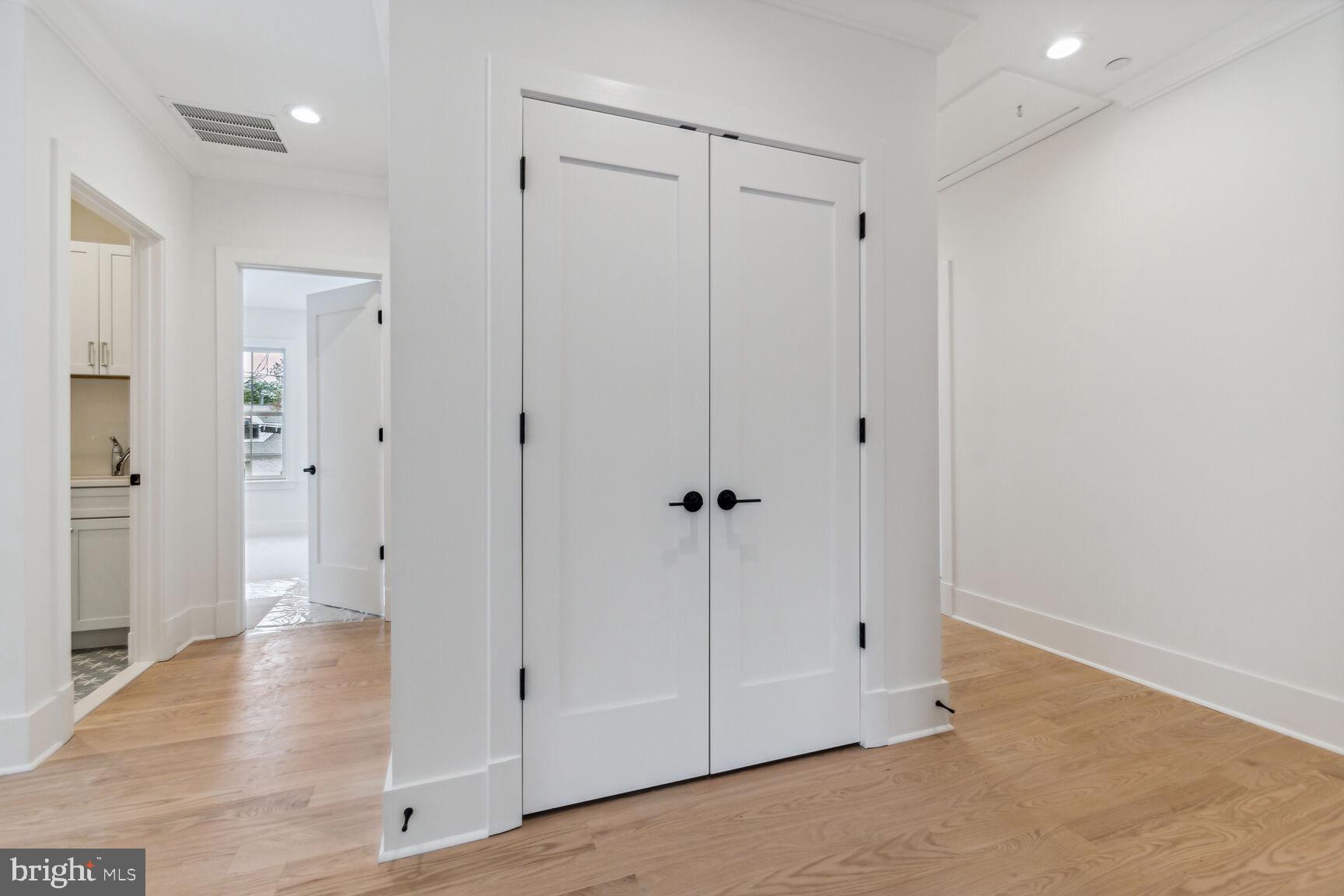 ALTA VISTA GARDENS - Residential