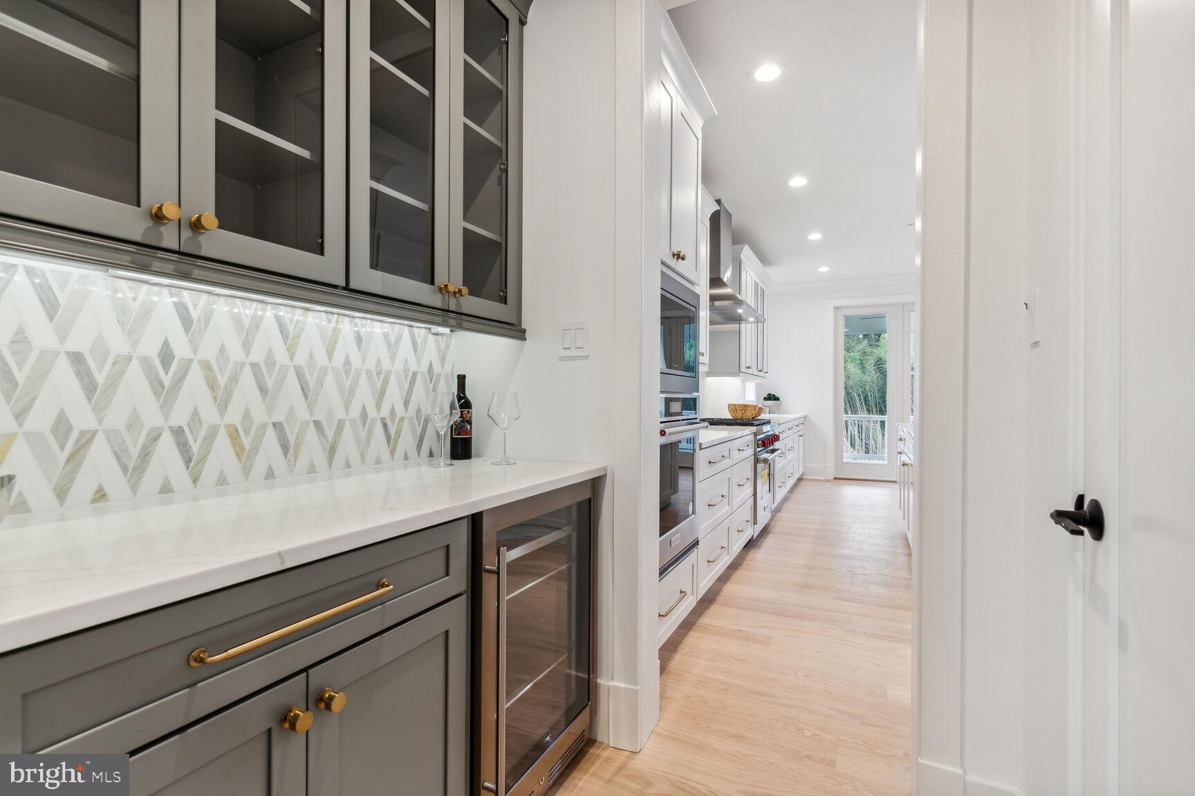 ALTA VISTA GARDENS - Residential